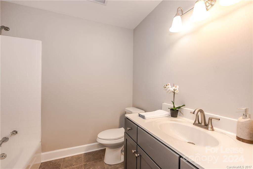 Montclaire - Residential Lease