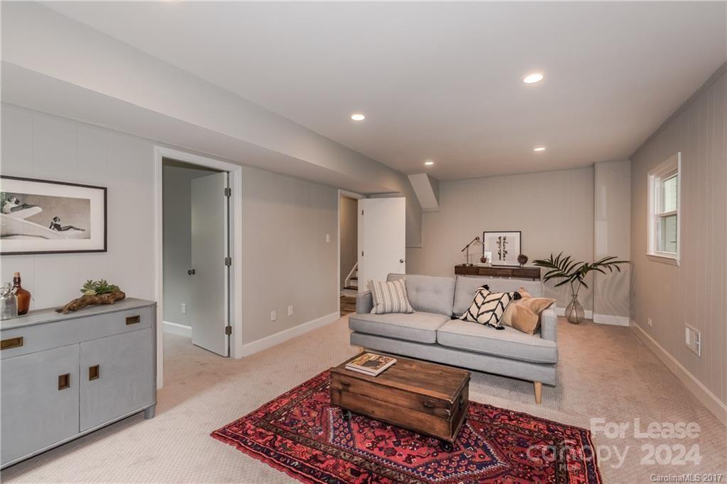 Montclaire - Residential Lease