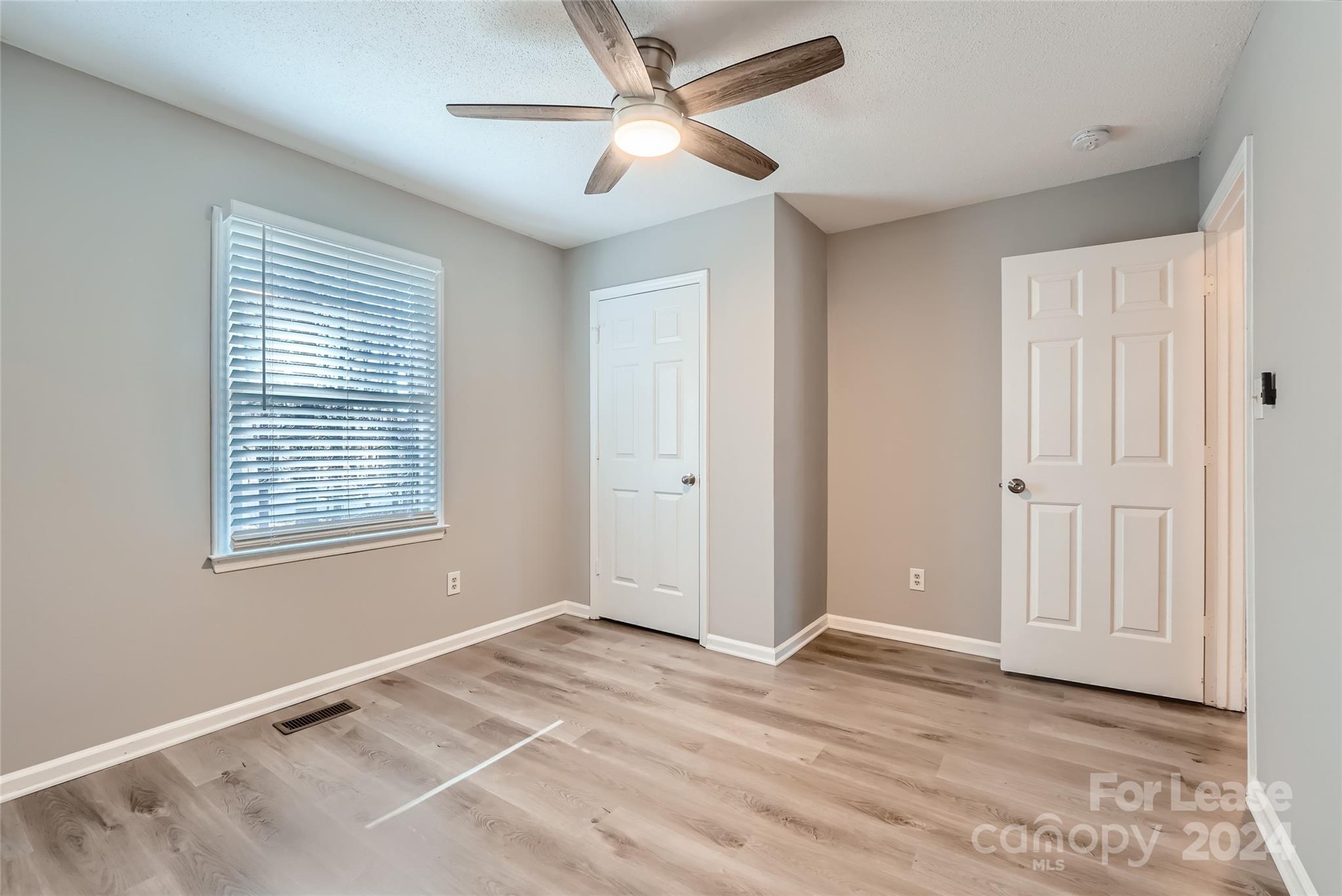 Withrow Downs - Residential Lease