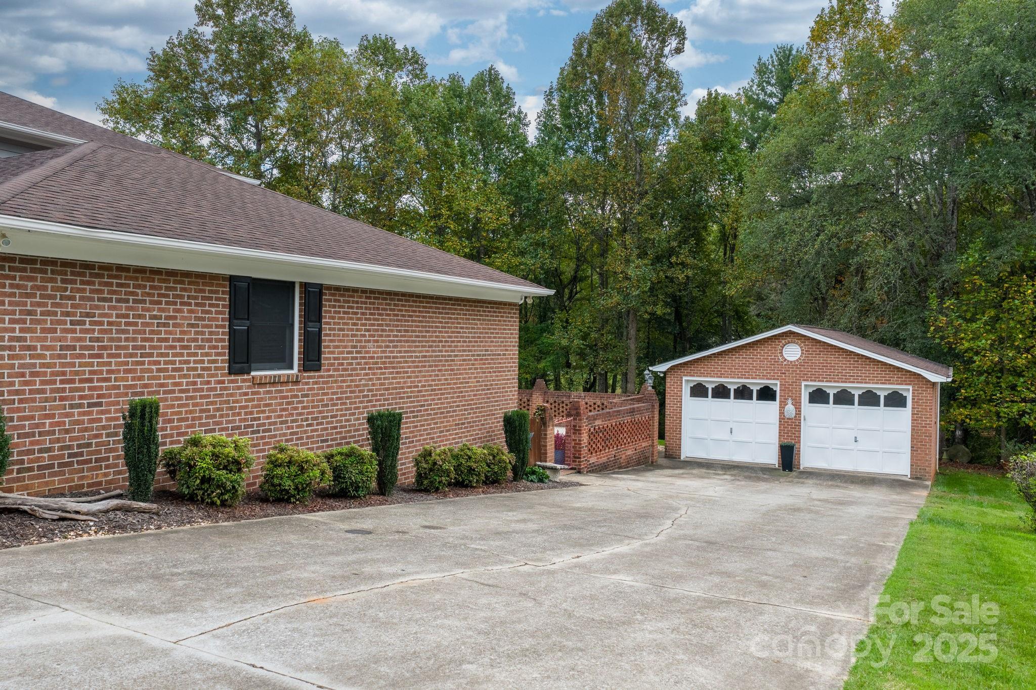 Oakmont Estates - Residential