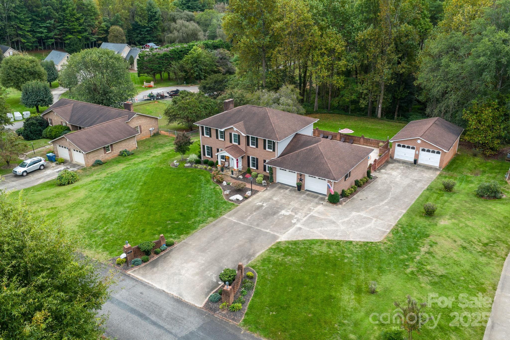 Oakmont Estates - Residential