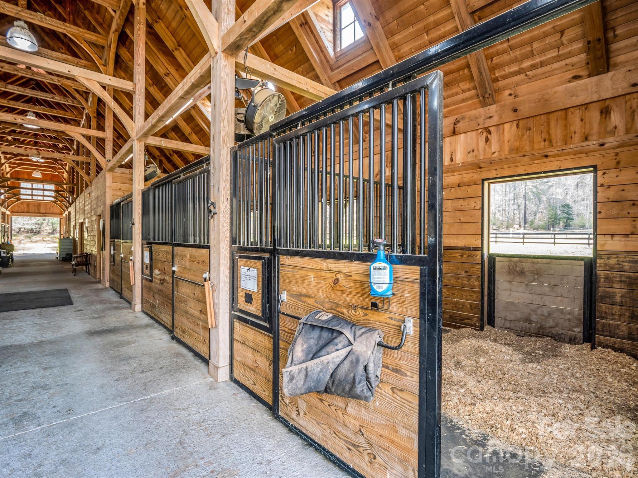 Brights Creek - Land