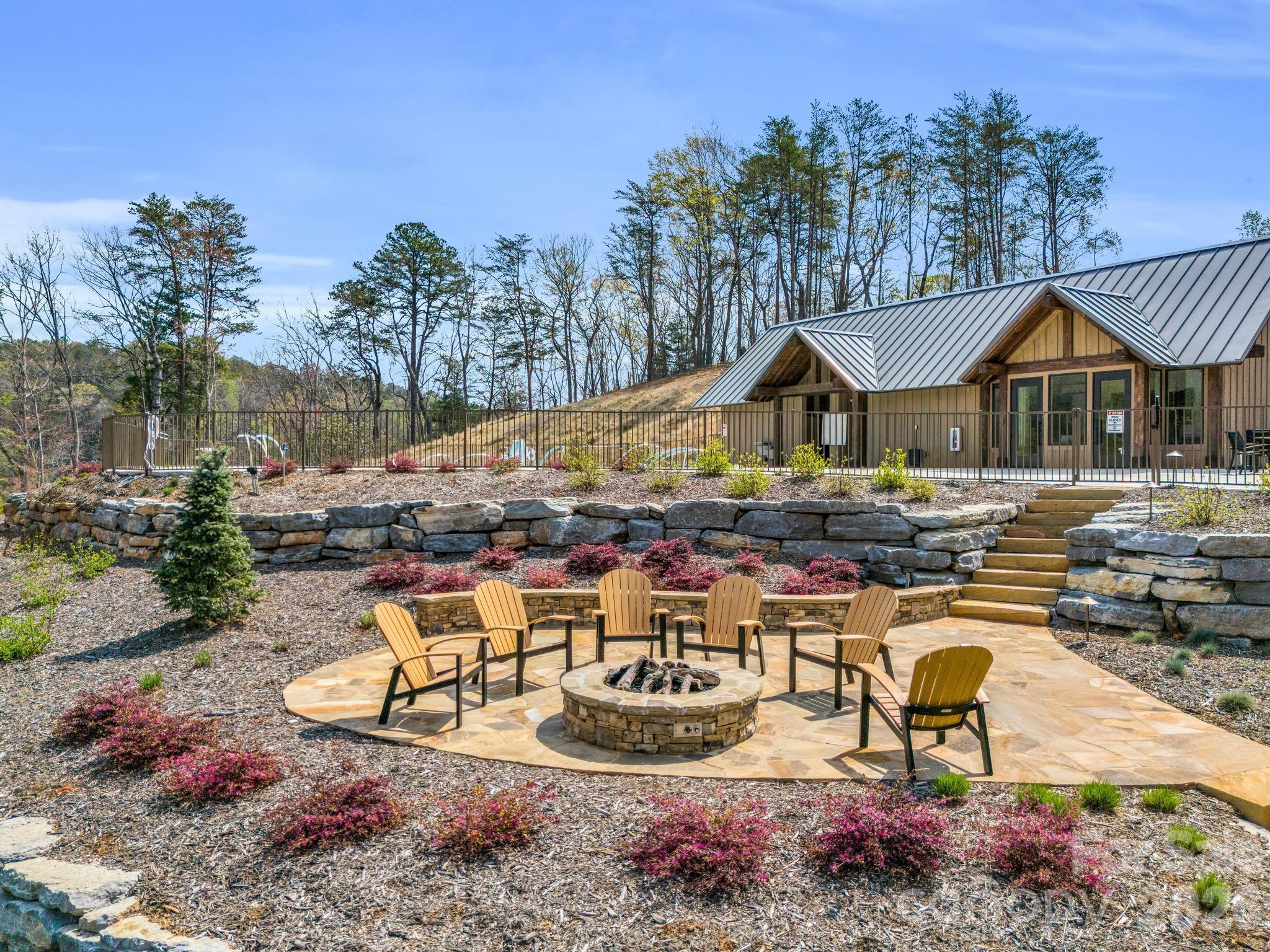 Brights Creek - Land