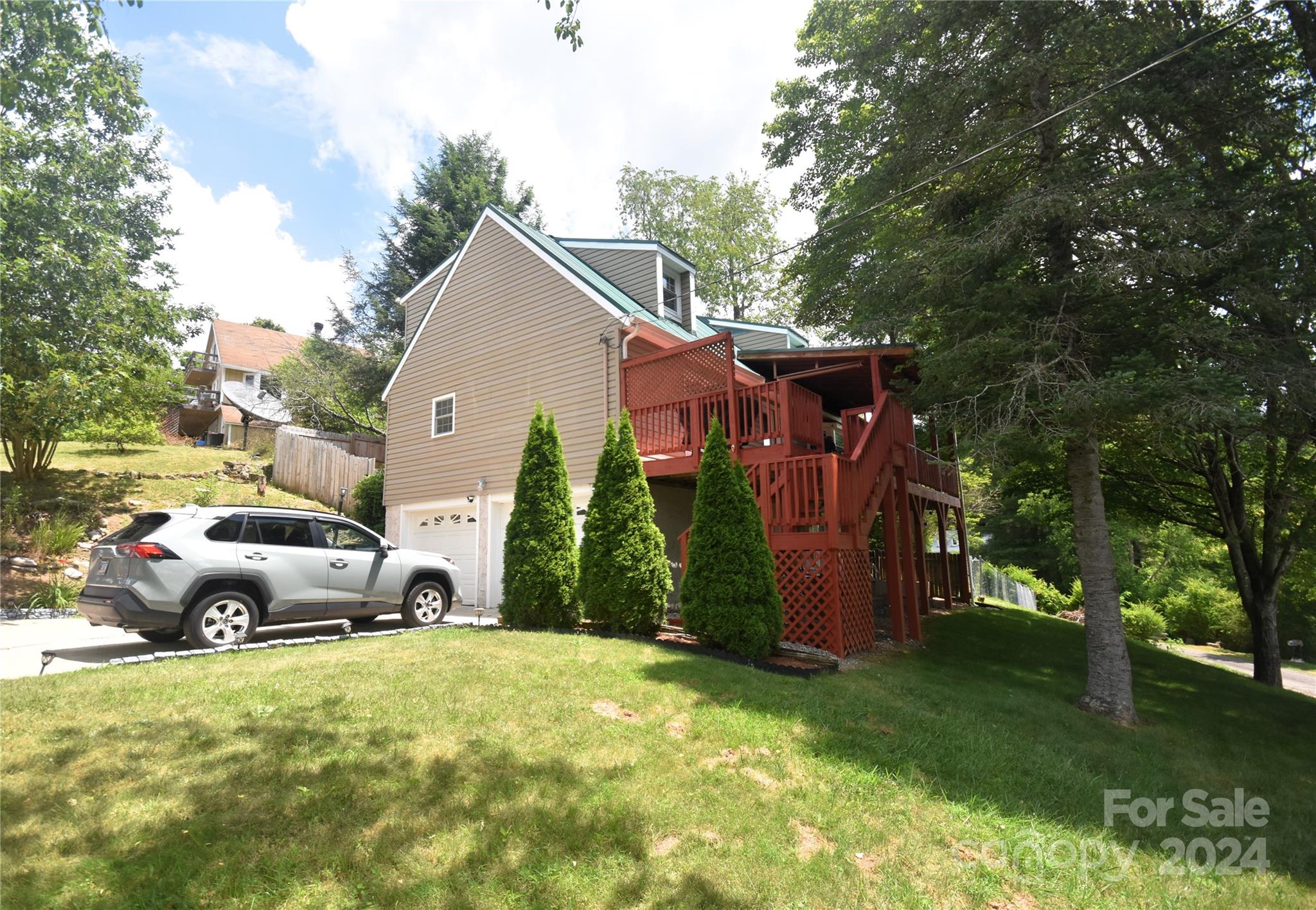 201 Acorn Lane