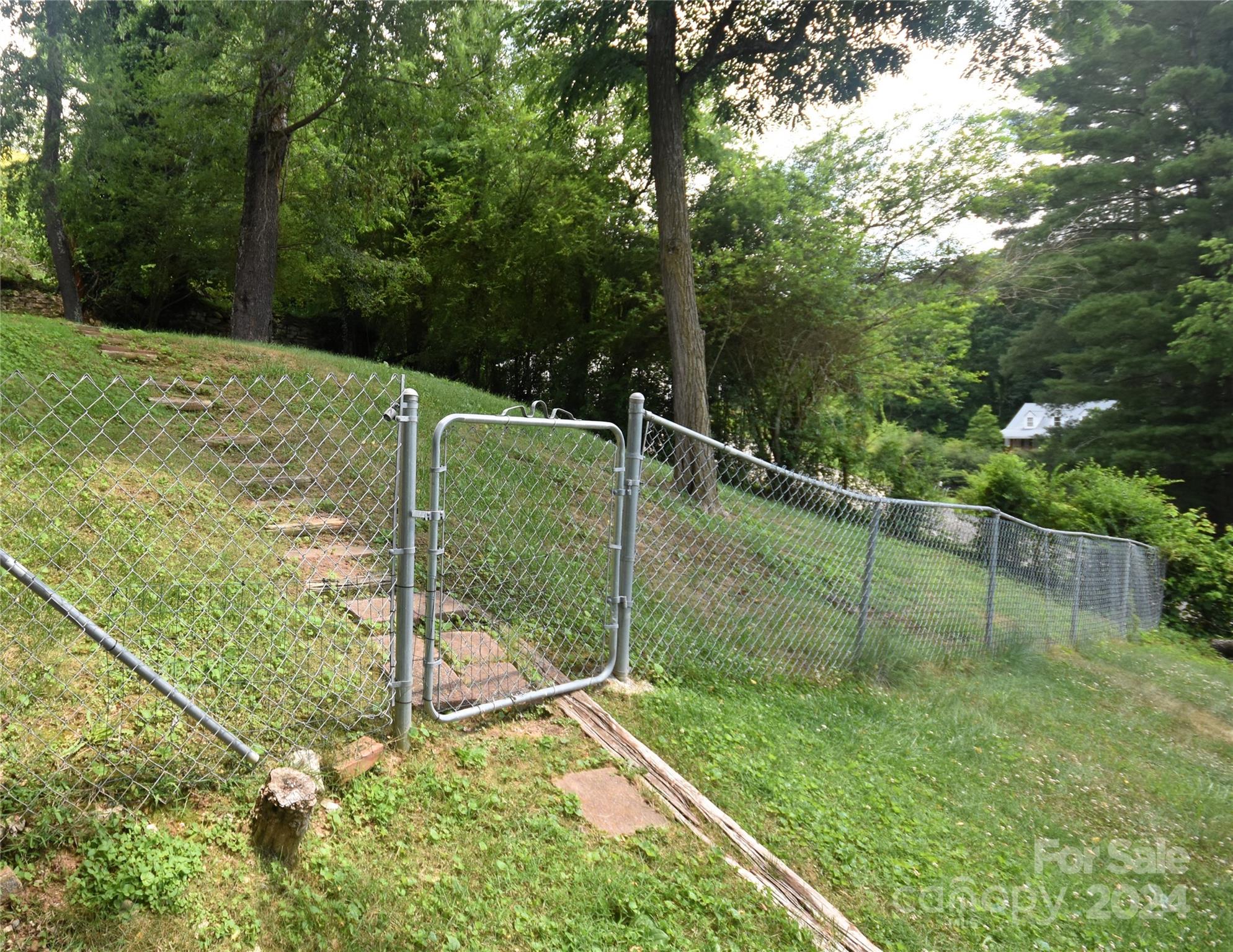 201 Acorn Lane