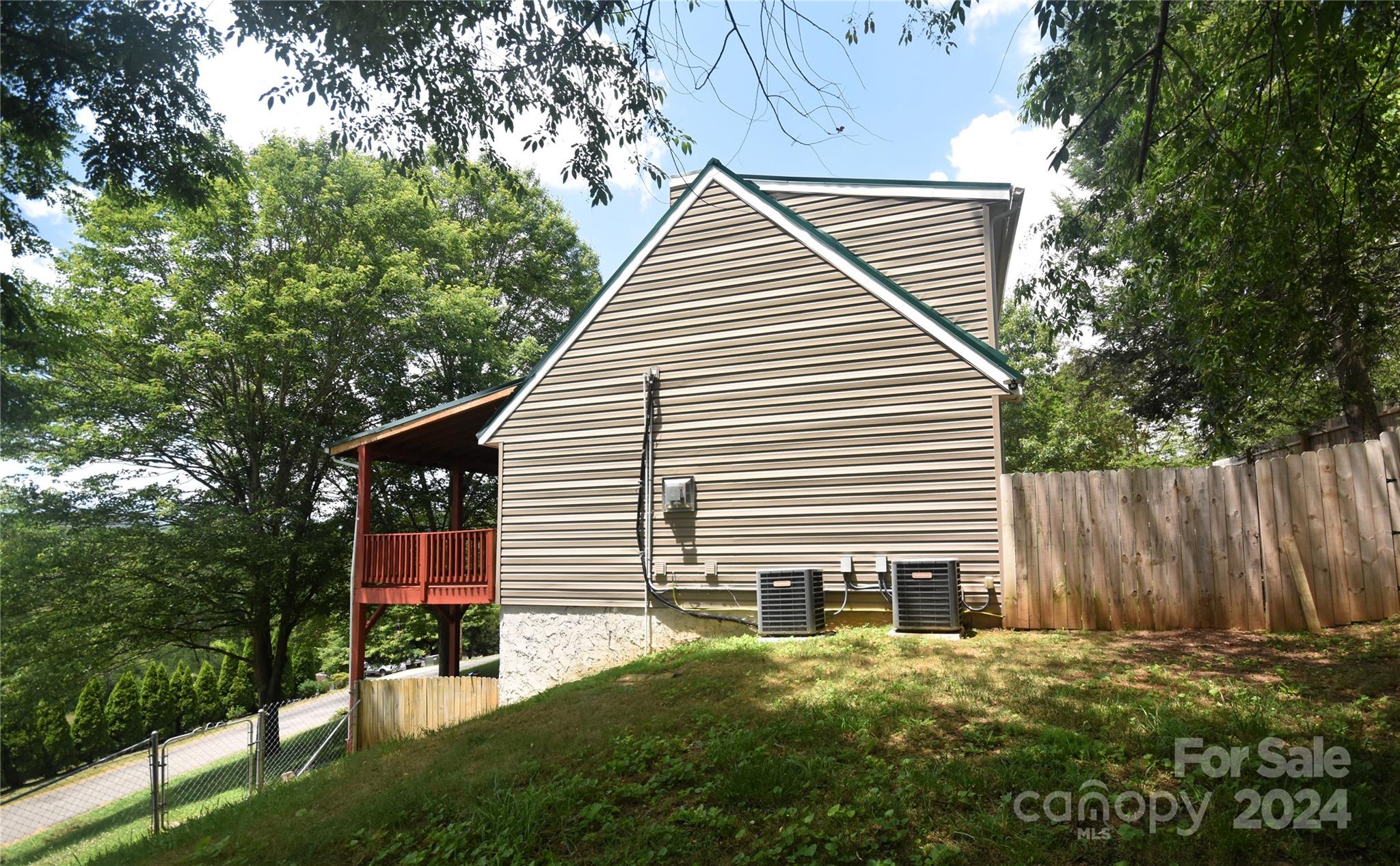 201 Acorn Lane