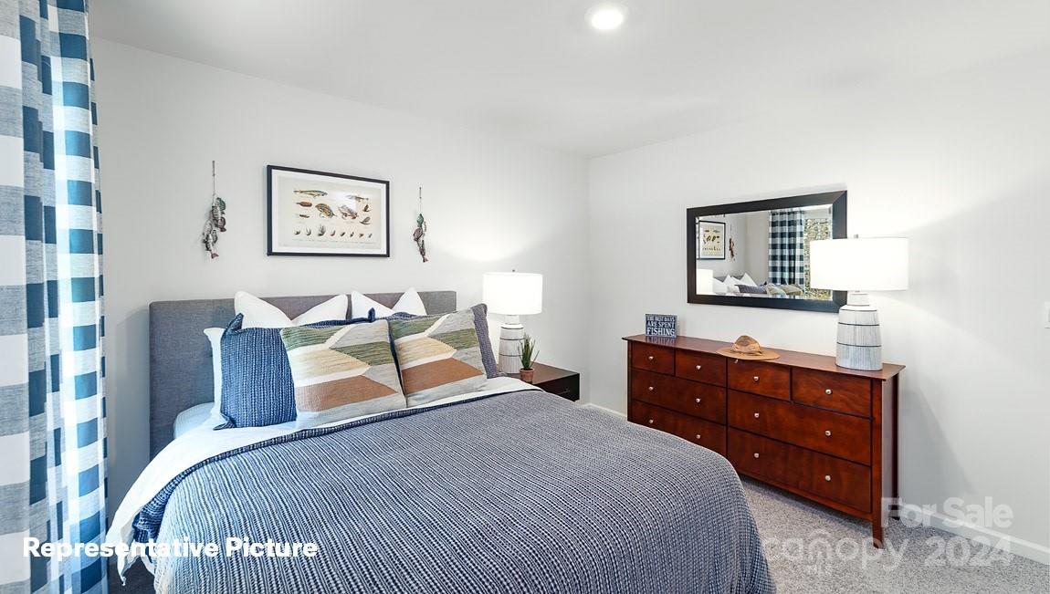 The Hamptons at Hickory - Residential