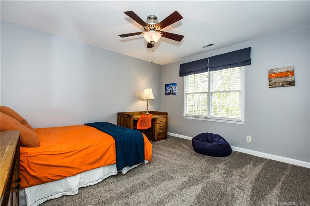 Hampton Green - Residential