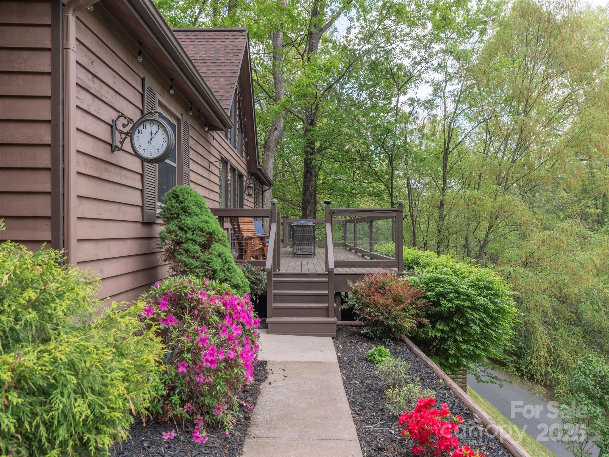 14 Bellewood Drive