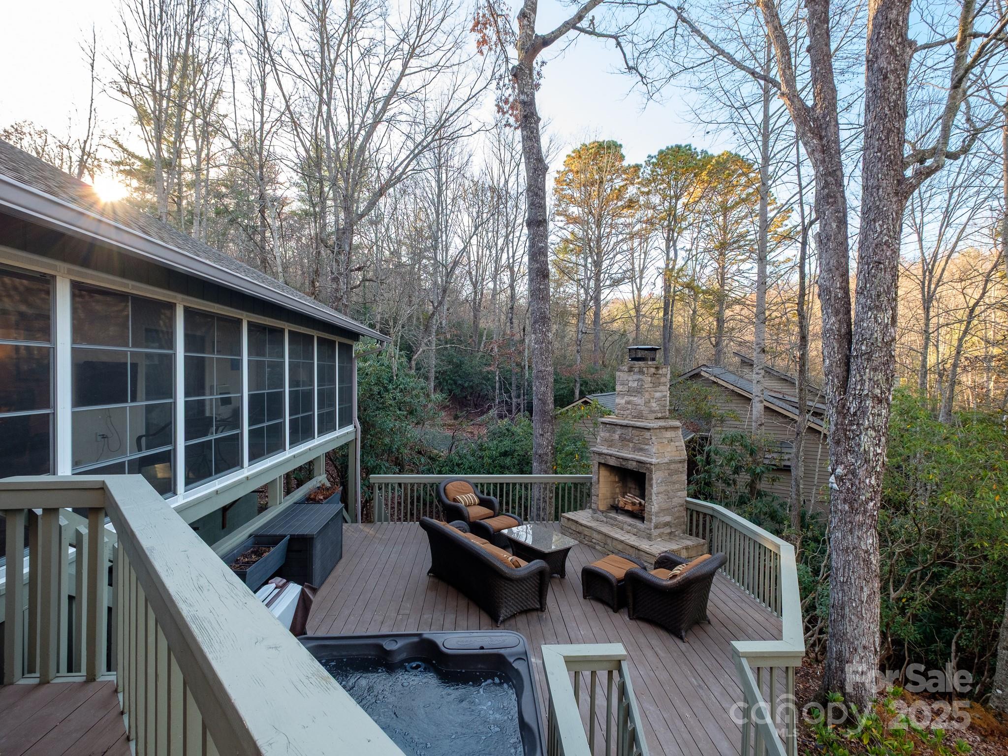 Connestee Falls - Residential