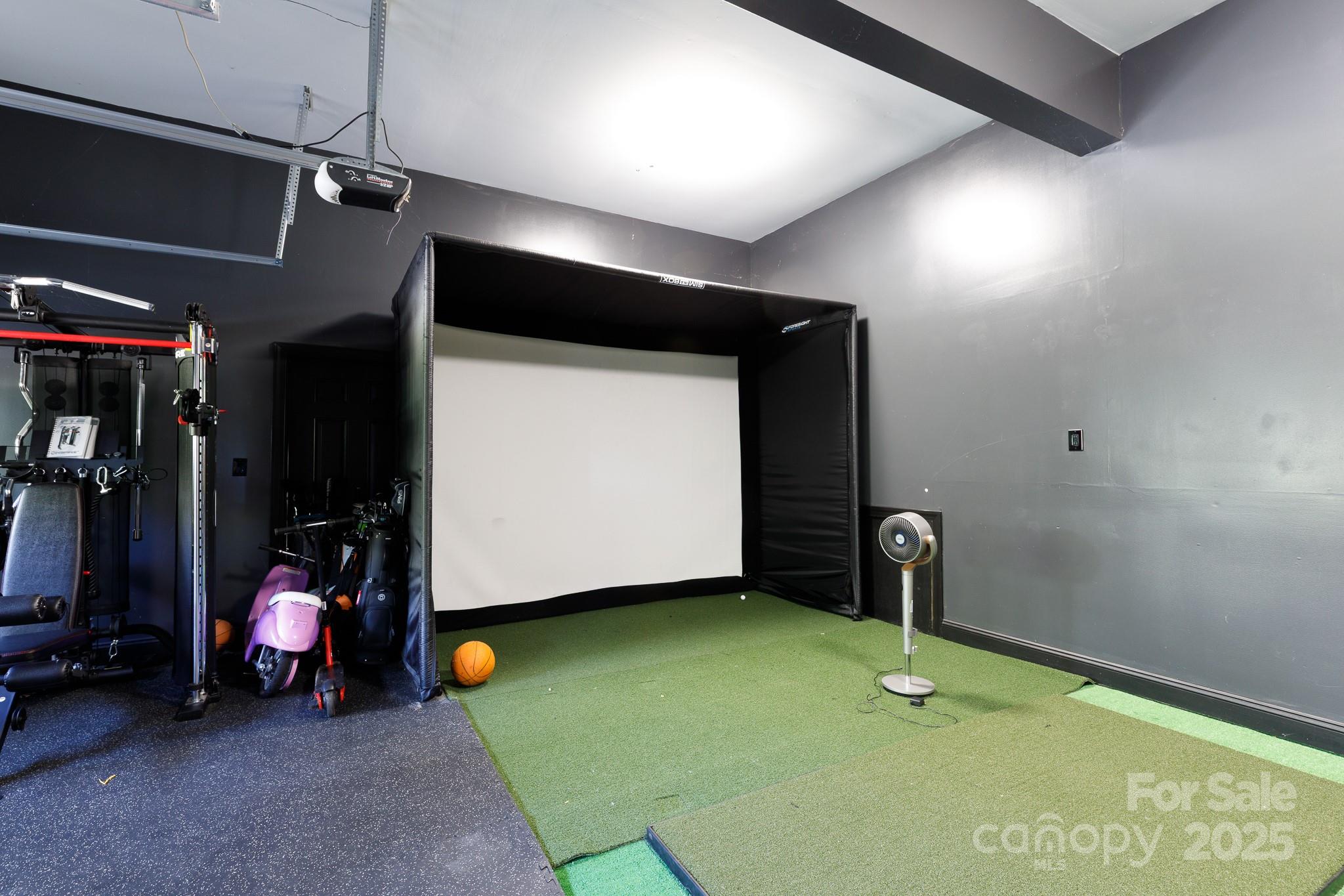 Country Club Estates - Residential