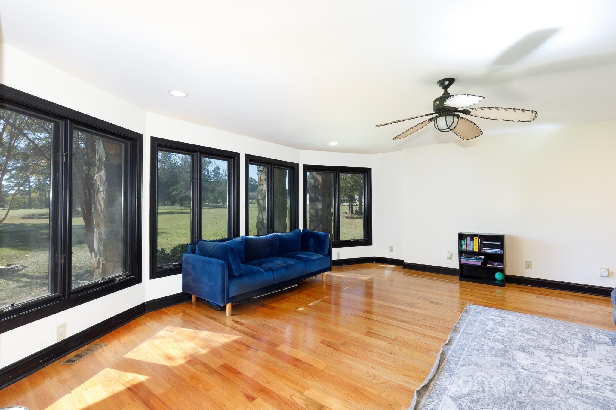 Country Club Estates - Residential