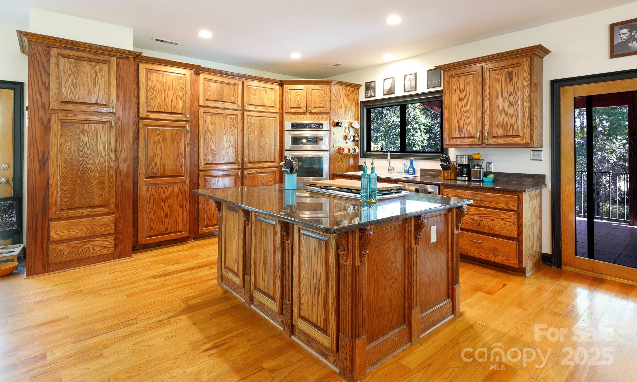 Country Club Estates - Residential