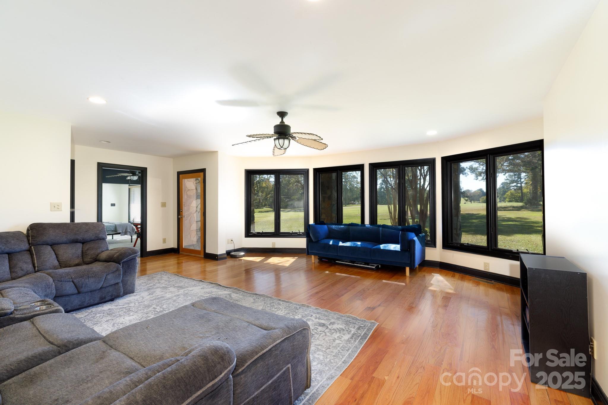 Country Club Estates - Residential