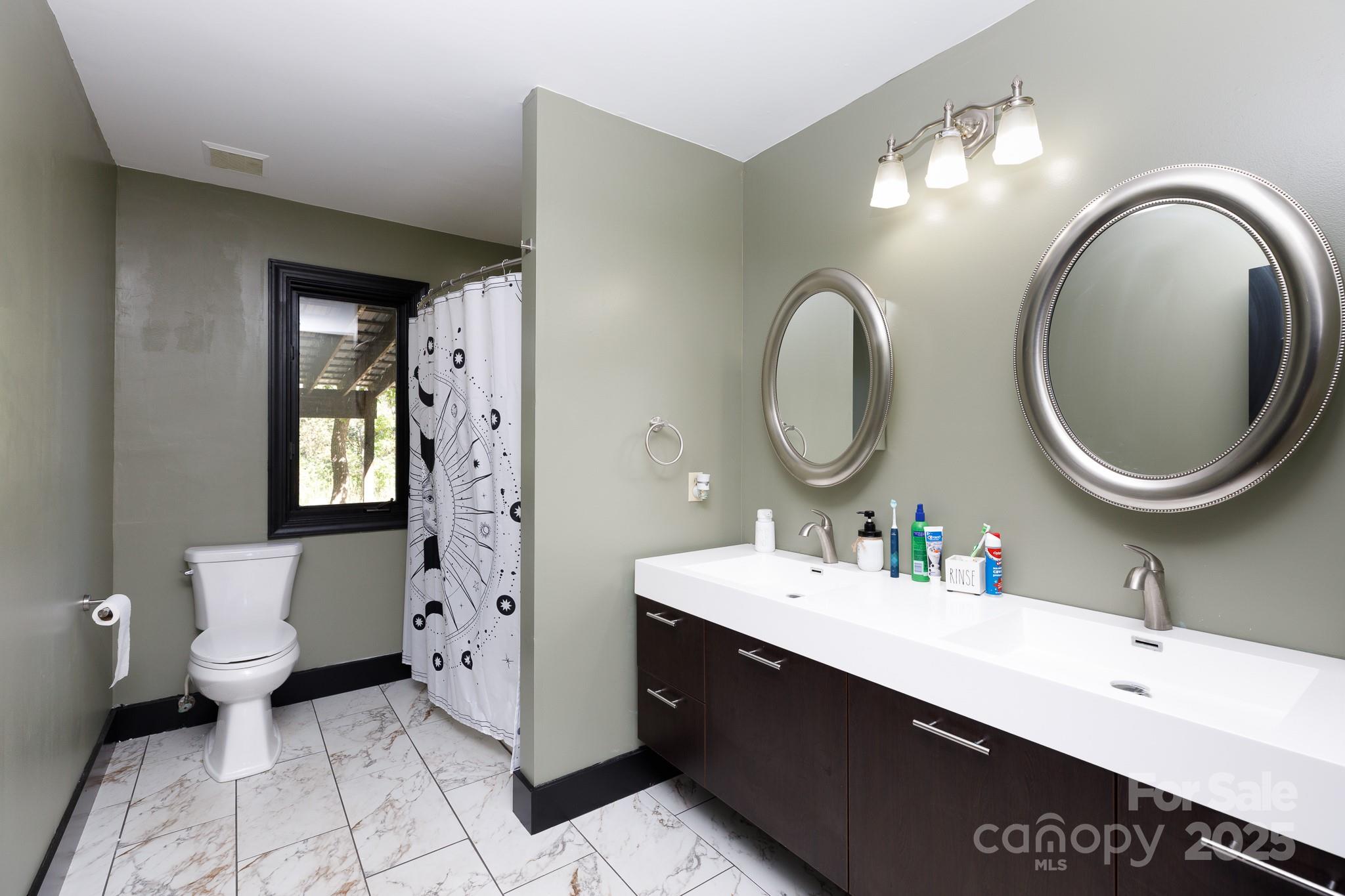 Country Club Estates - Residential