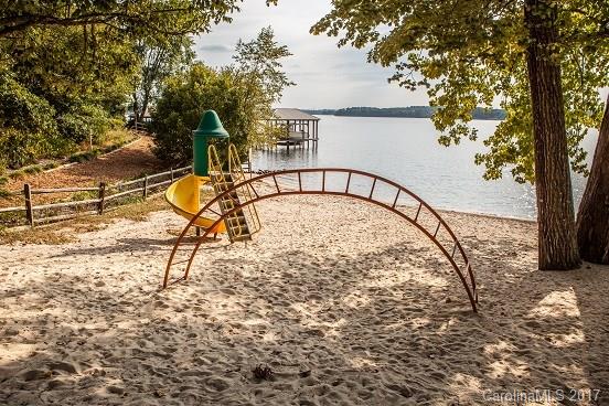 Tega Cay - Residential