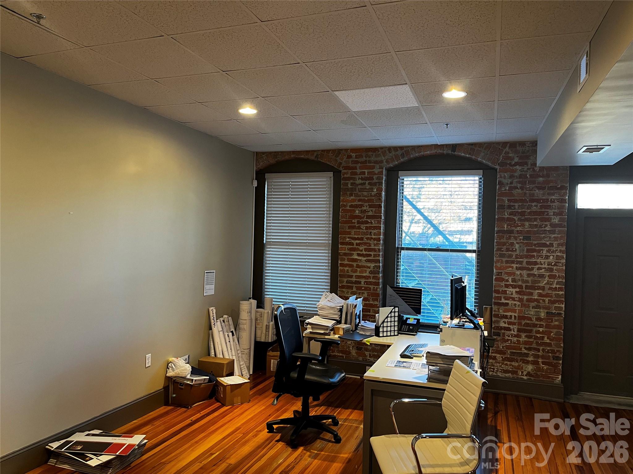 49 Broadway Street 204