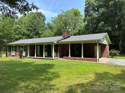 Photo of 5200 E US 70 Highway, Catawba, NC 28609 (MLS # 4270405)