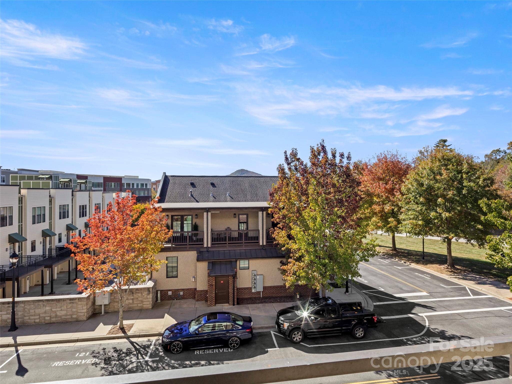 Biltmore Park Town Square - Residential