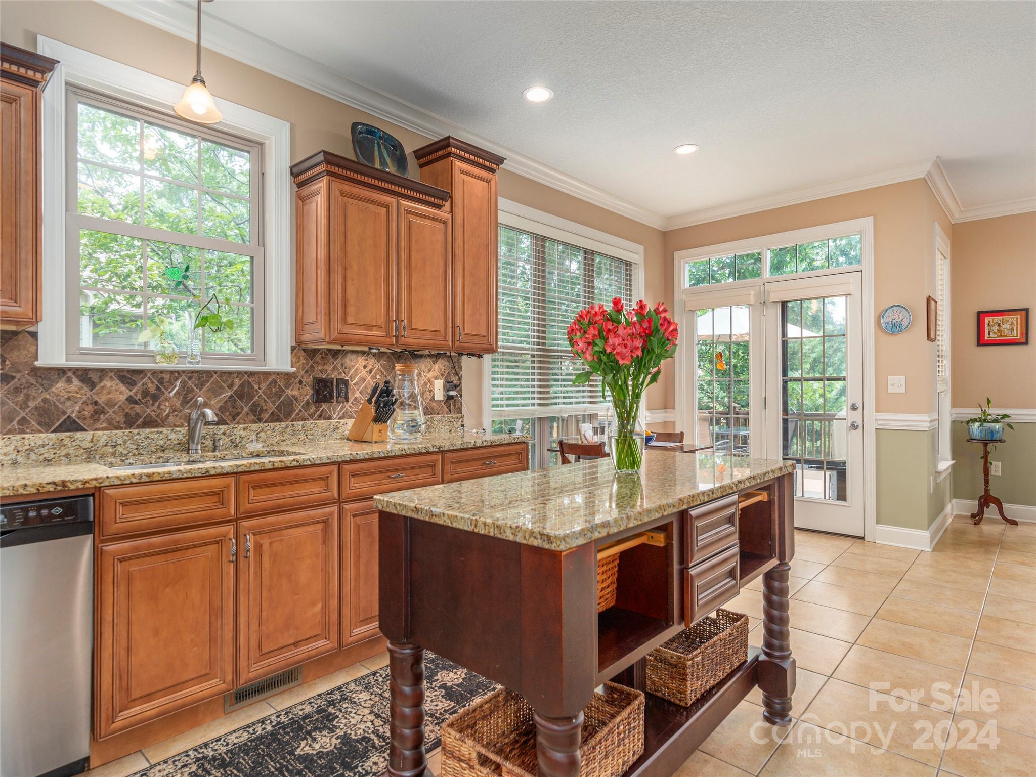 Ledgestone - Residential