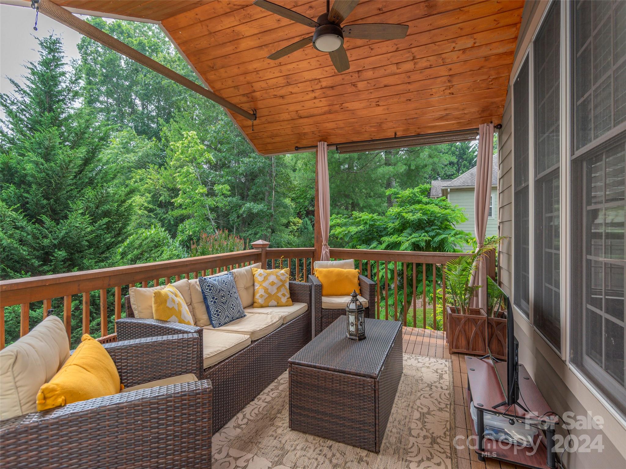 Ledgestone - Residential