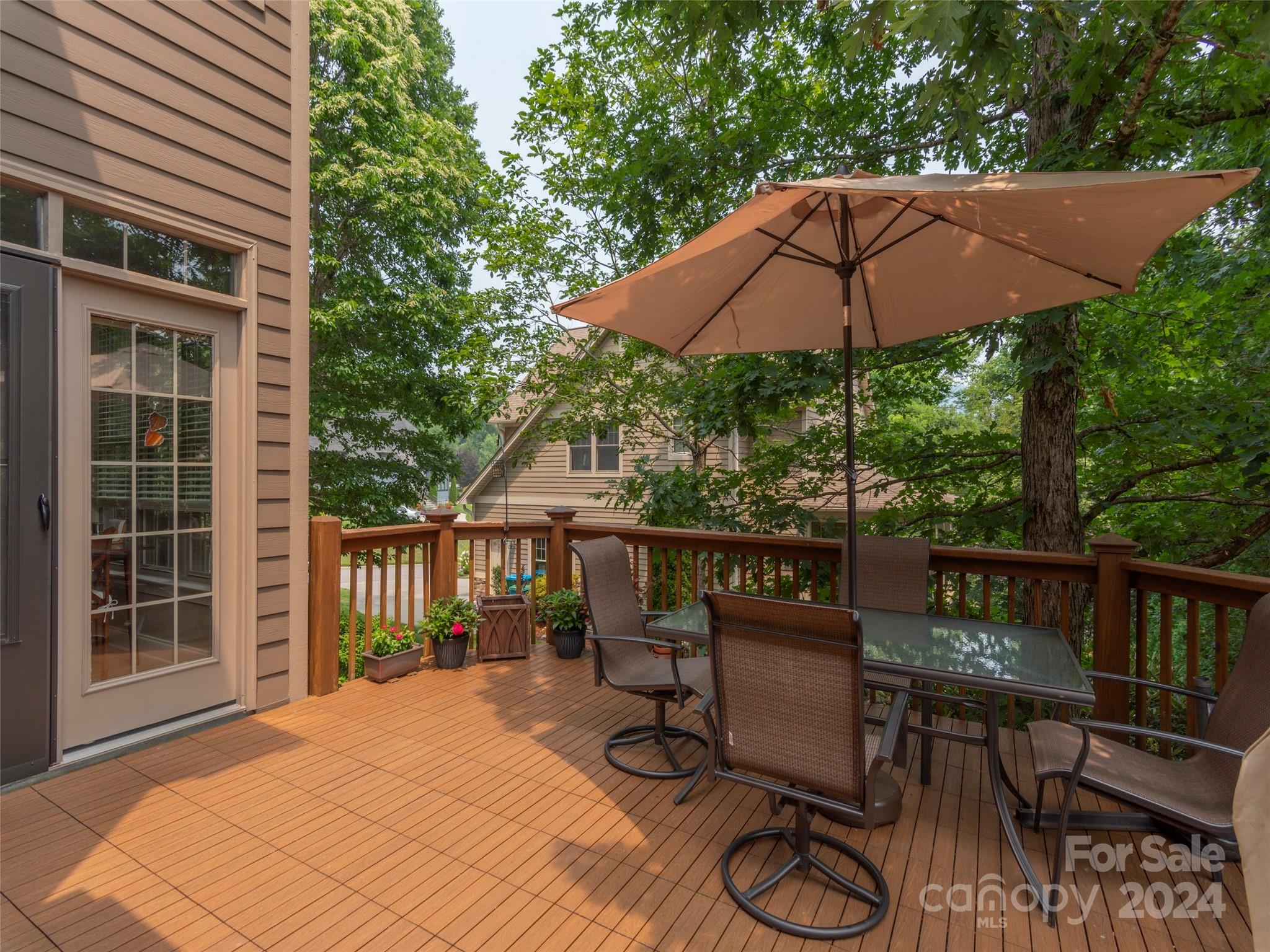 Ledgestone - Residential