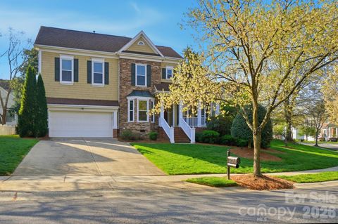 8044 Hawk Crest Court Charlotte NC 28270