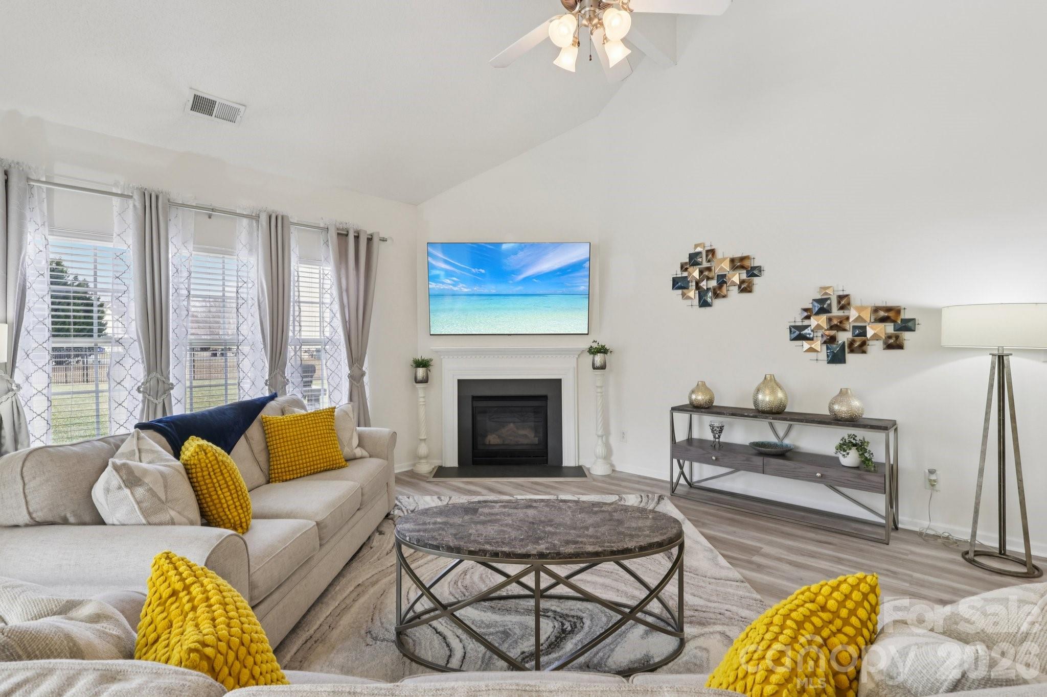 3019 Twin Peaks Court