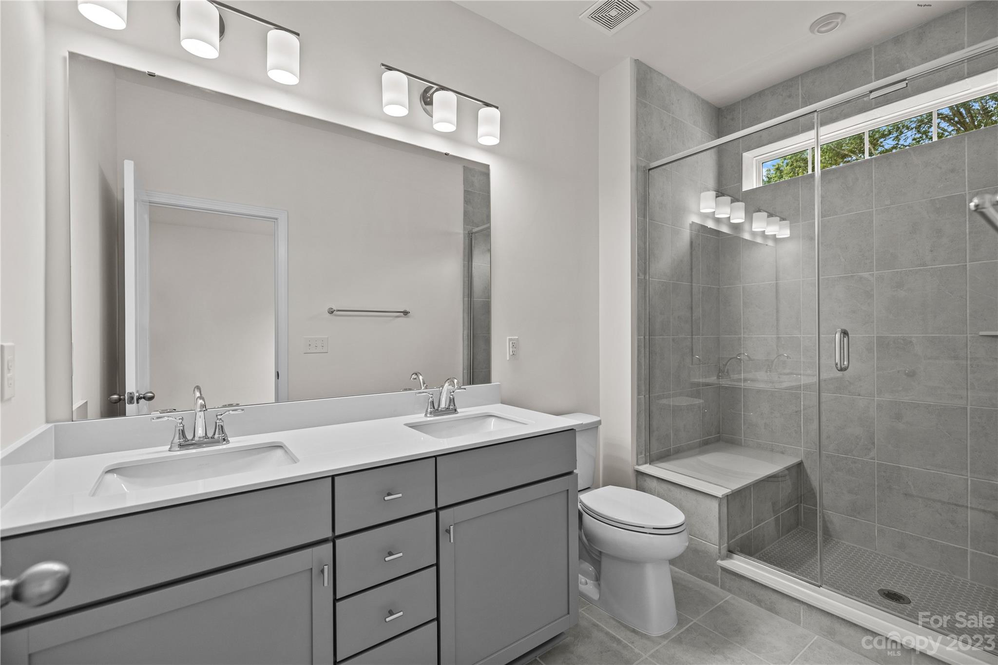 The Townes of Cotswold - Residential