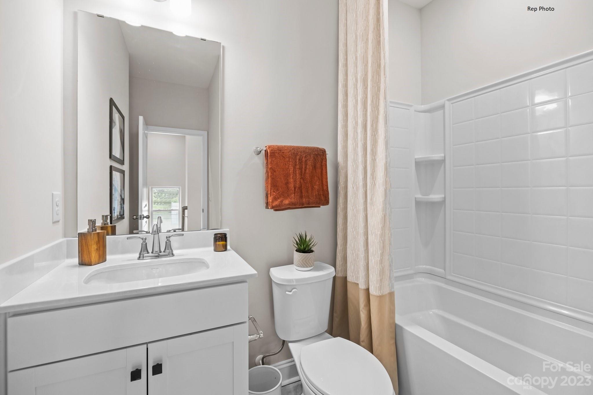 The Townes of Cotswold - Residential