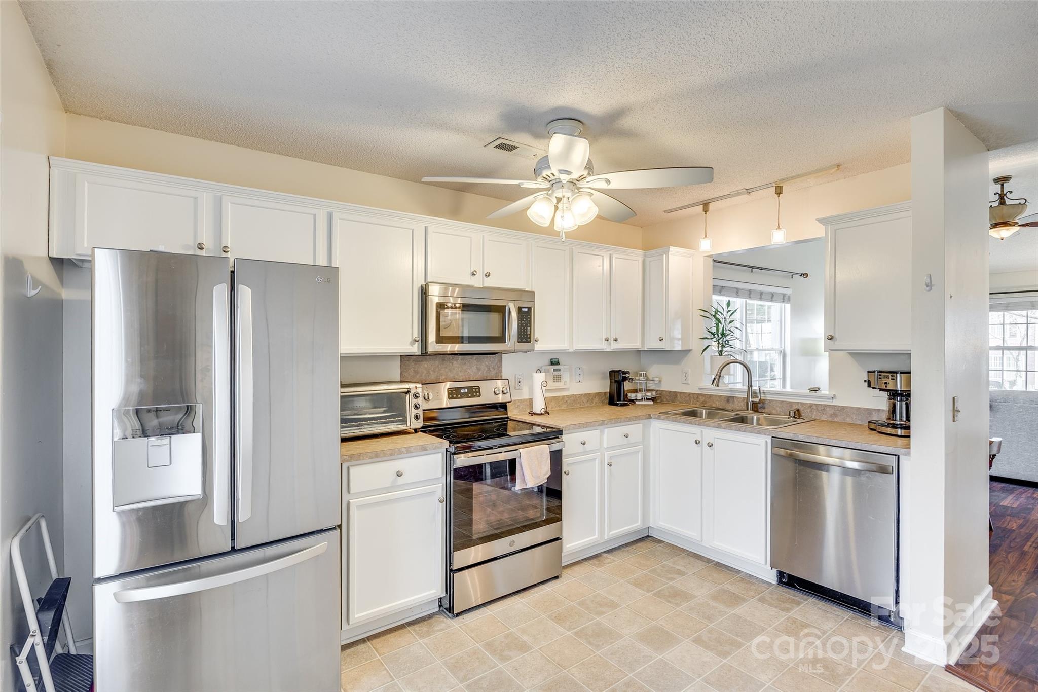 Amber Ridge - Residential