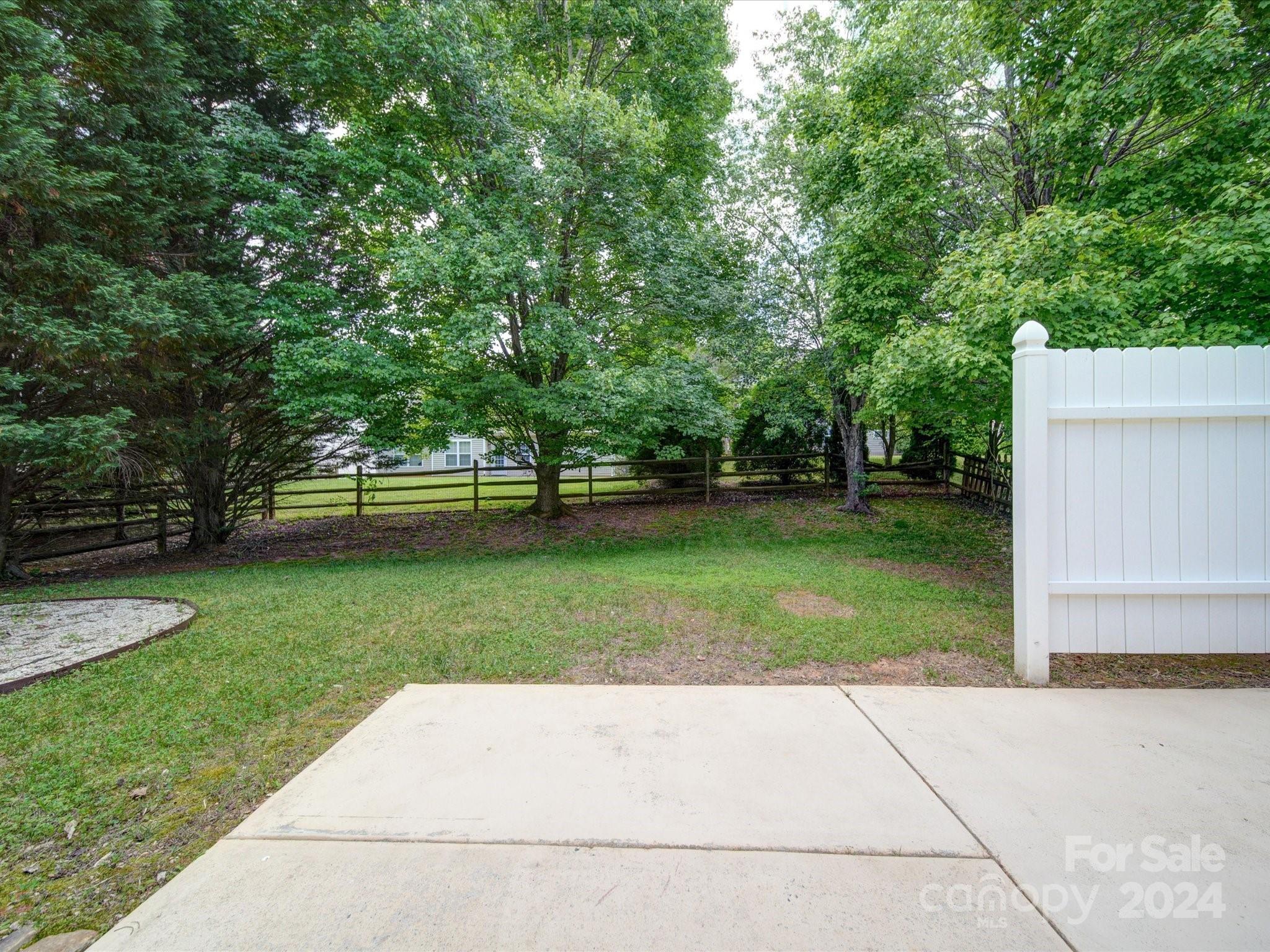 Stone Hollow - Residential