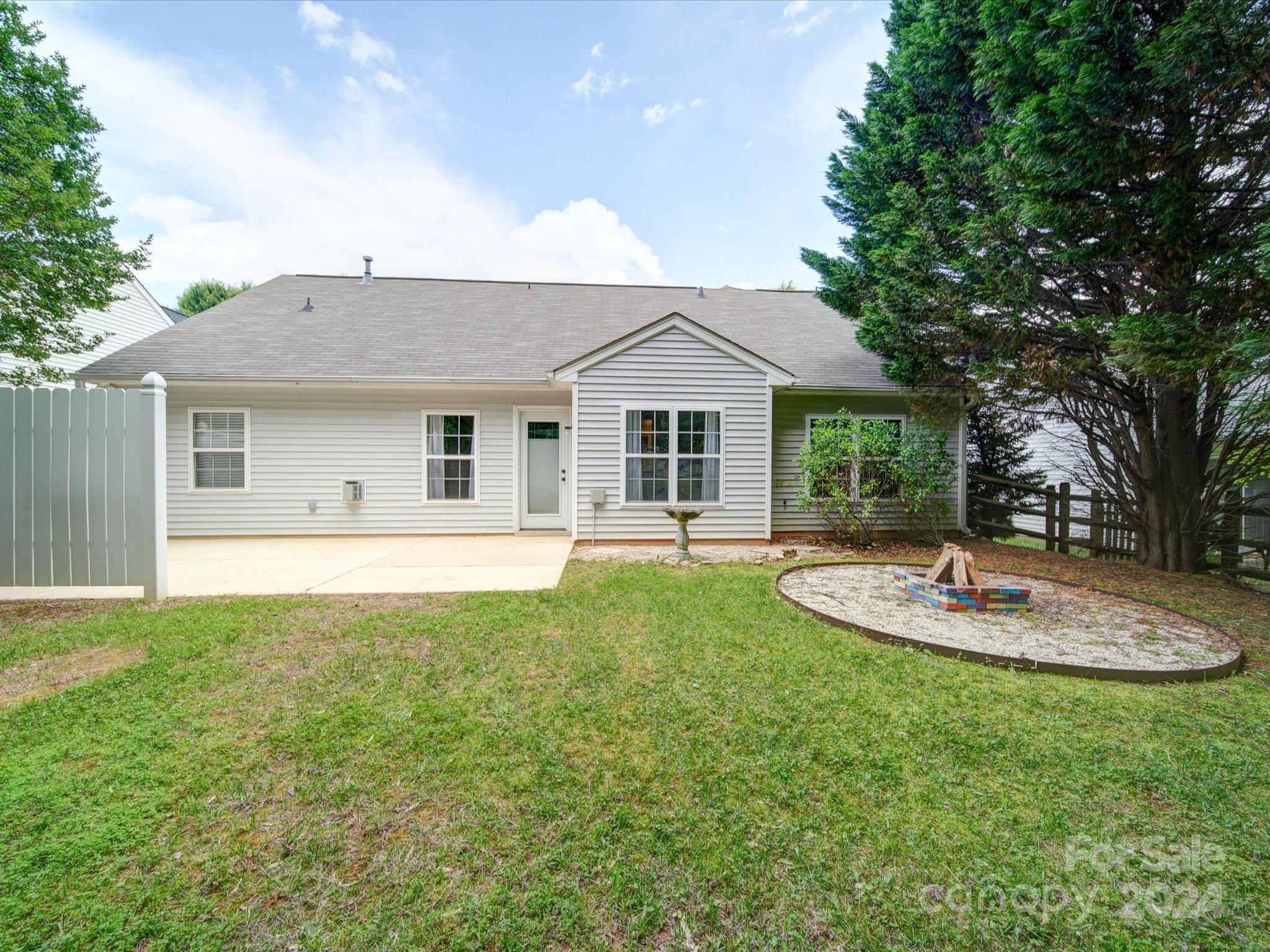 Stone Hollow - Residential