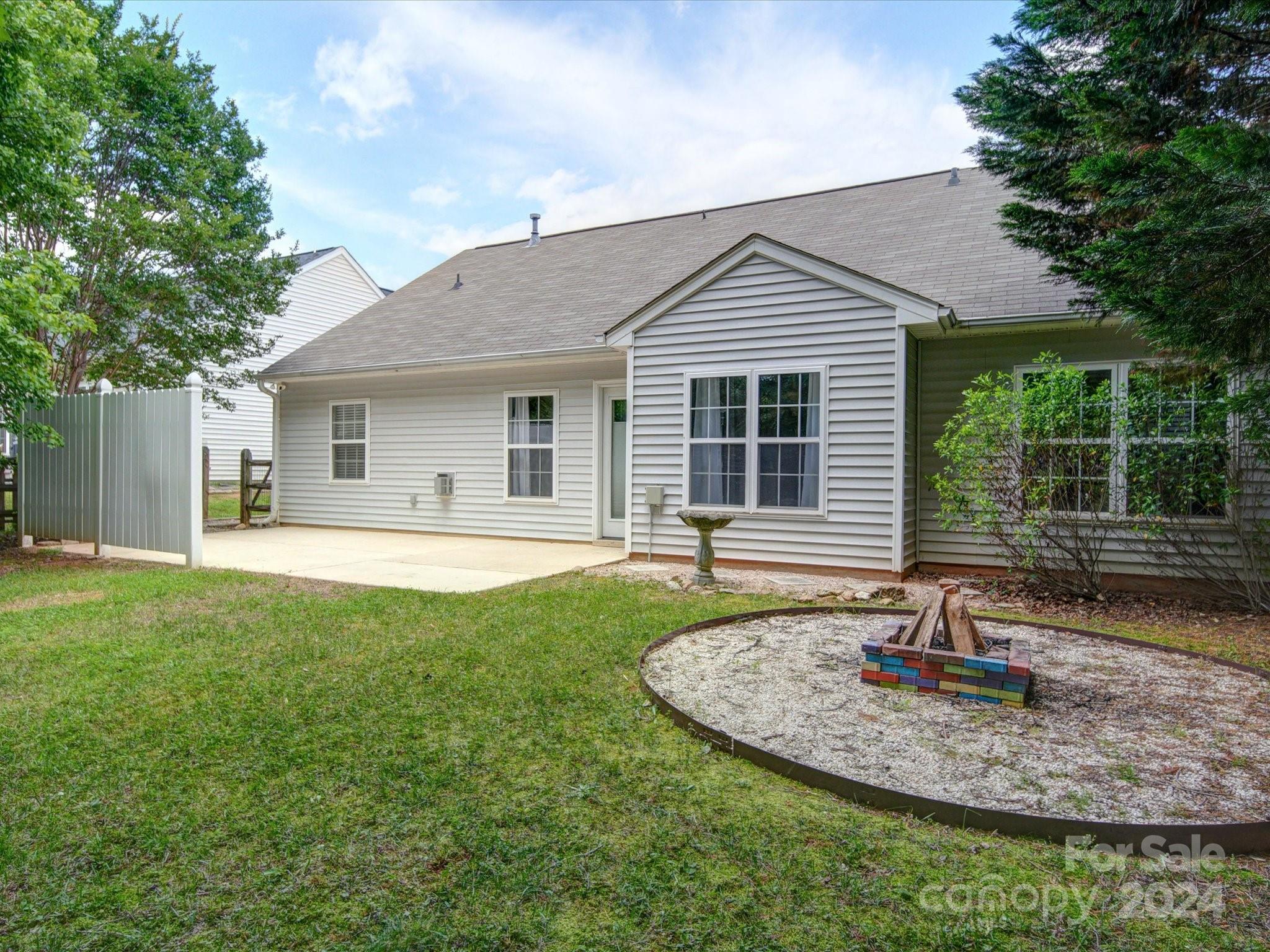 Stone Hollow - Residential