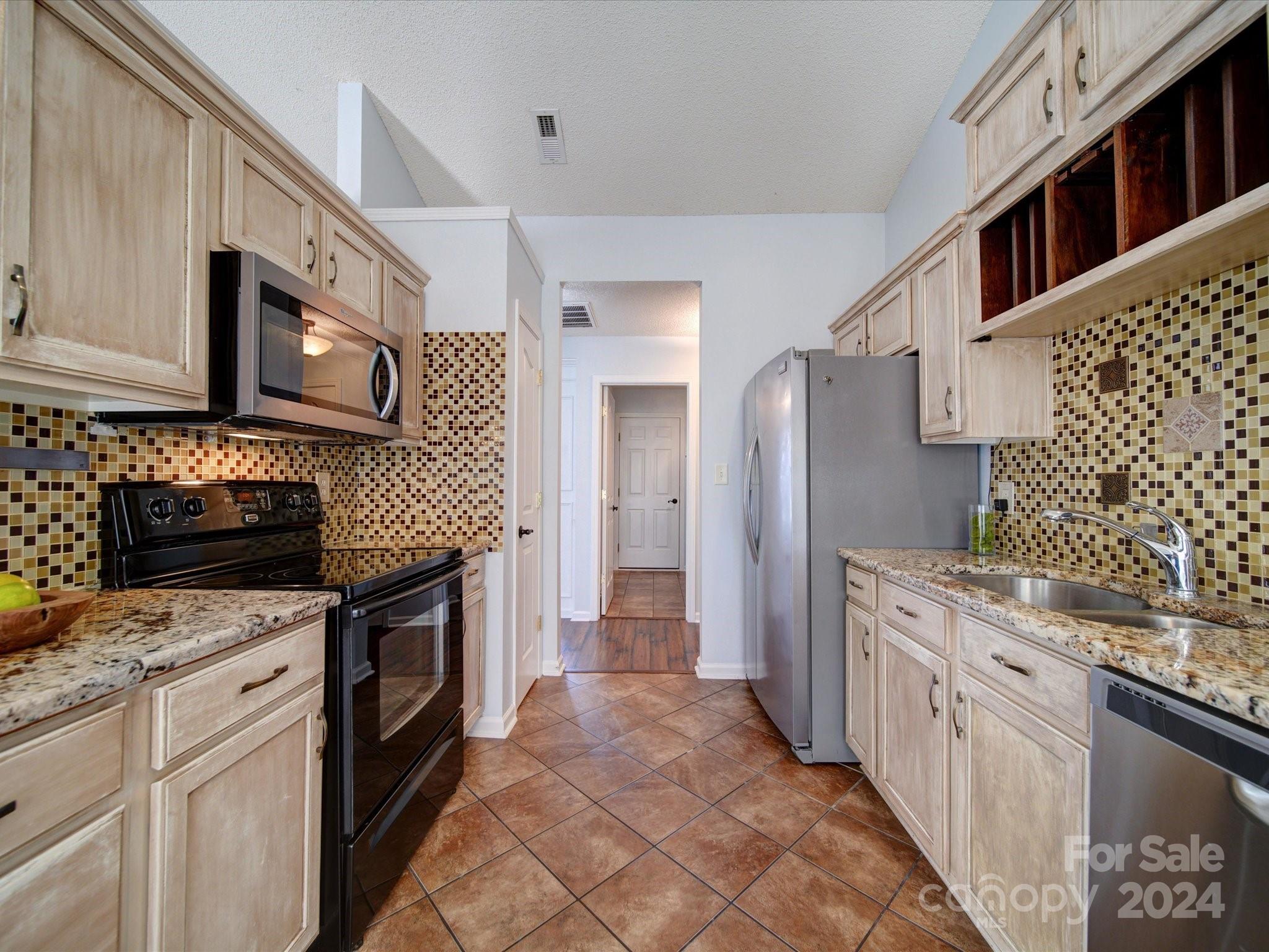 Stone Hollow - Residential