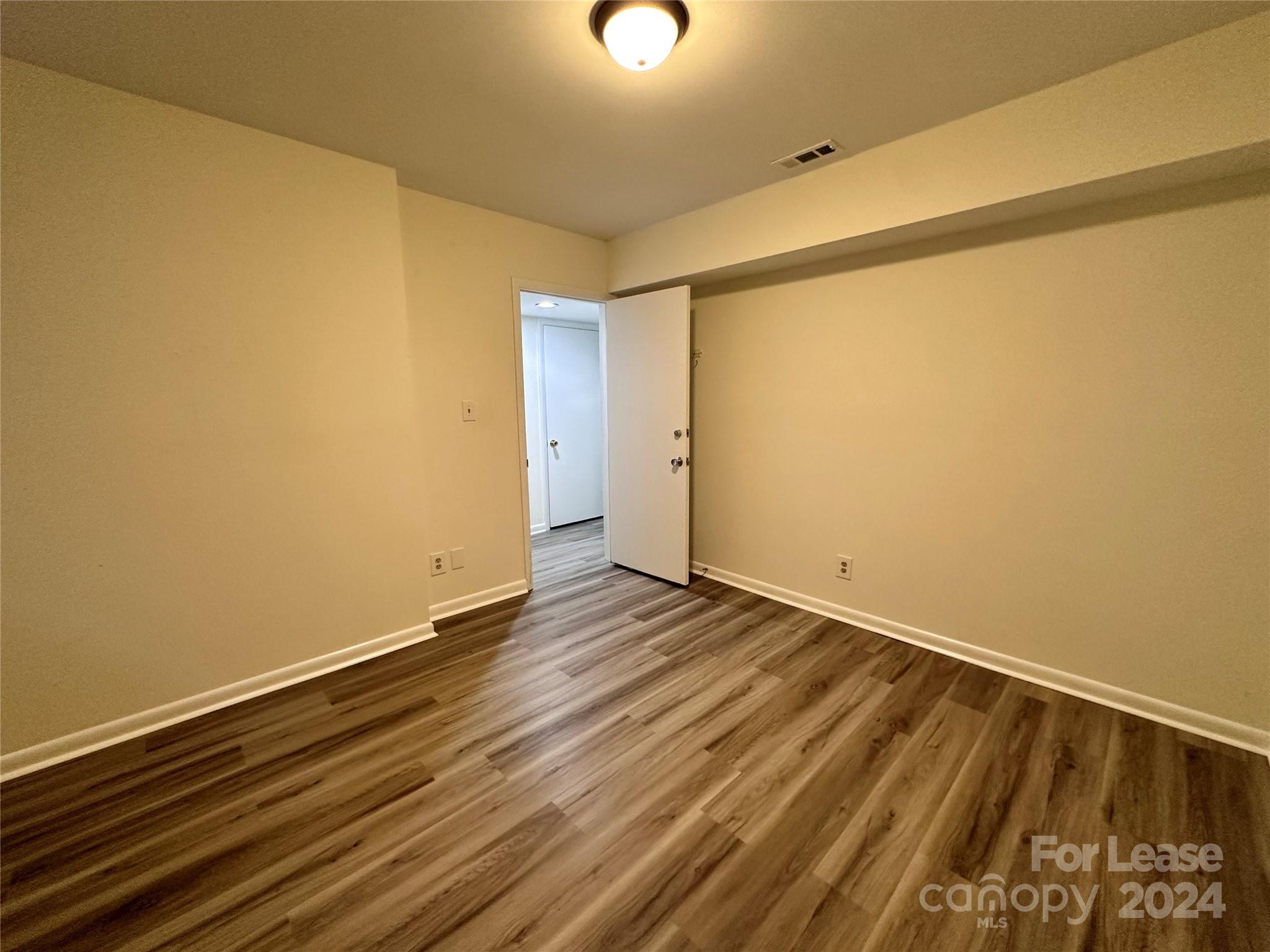 River Hills - Residential Lease