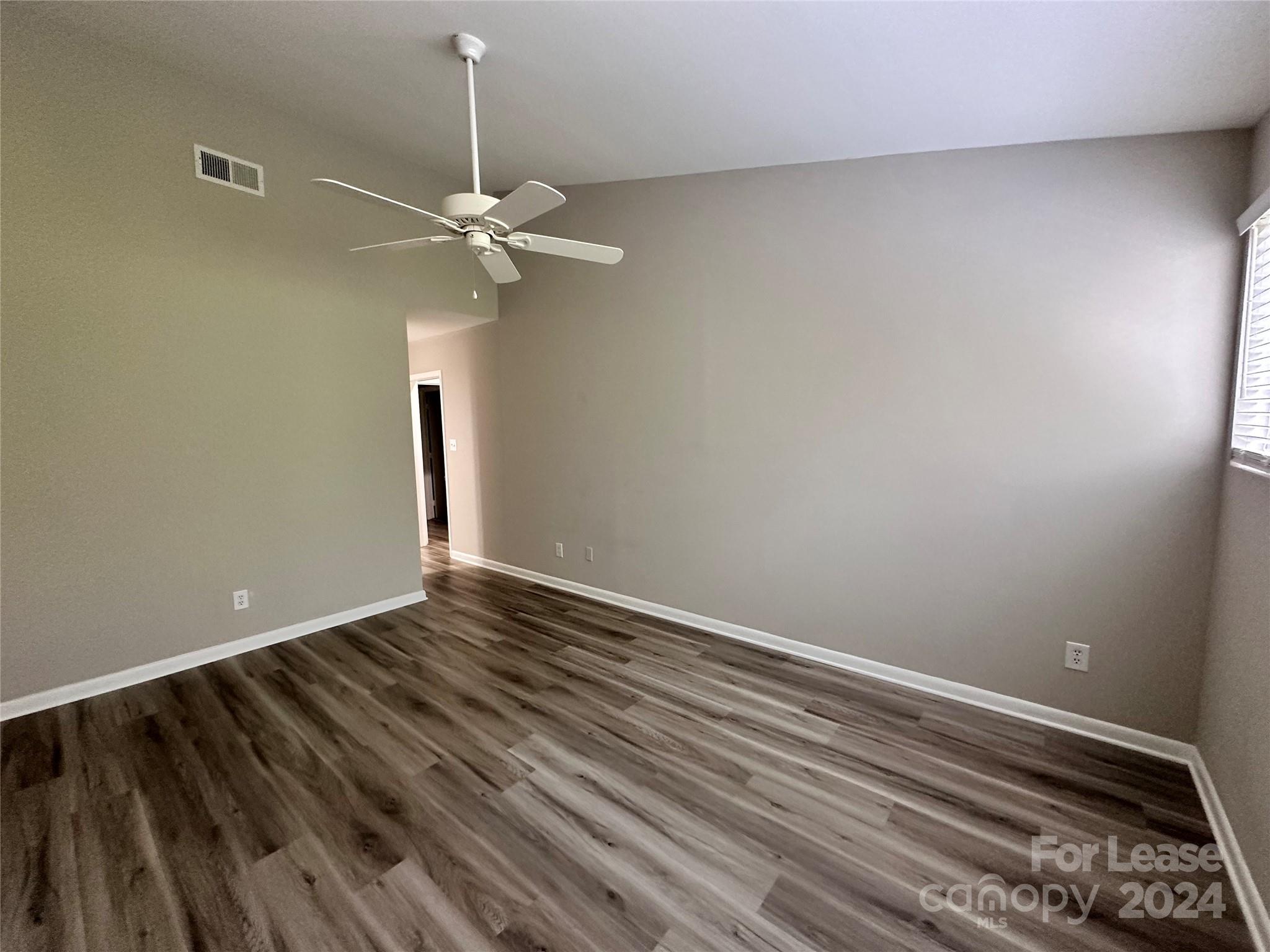 River Hills - Residential Lease