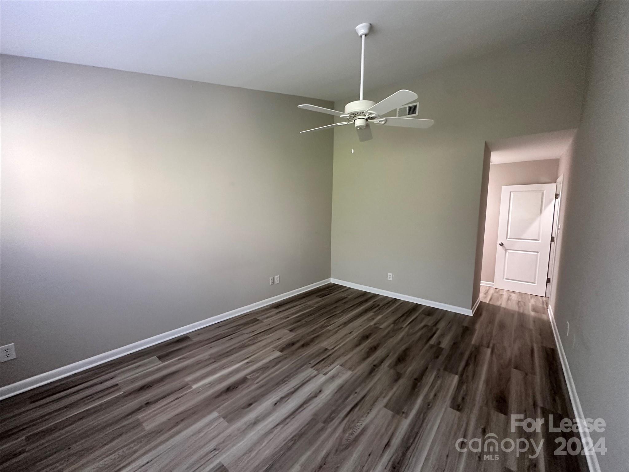 River Hills - Residential Lease