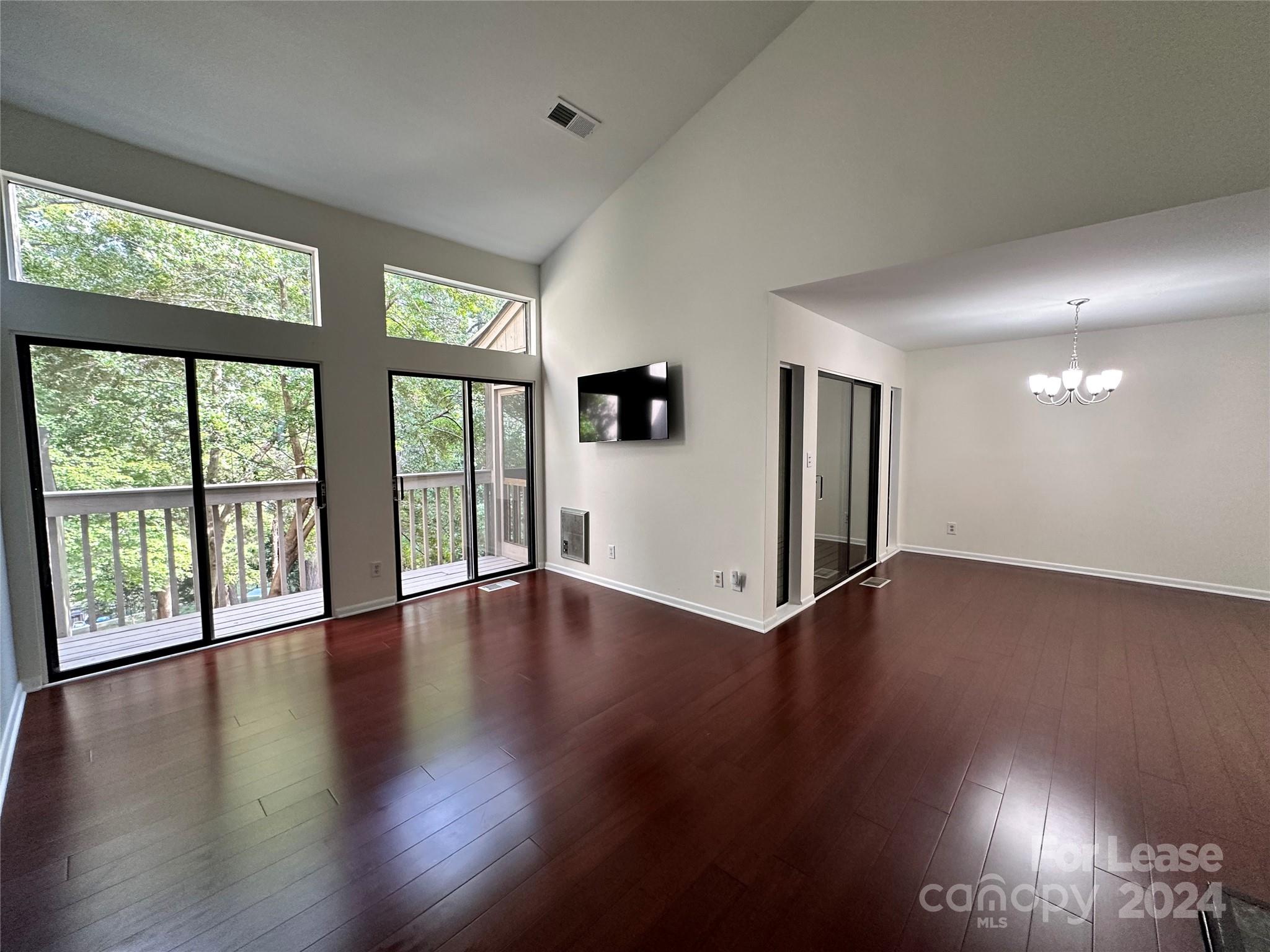 River Hills - Residential Lease