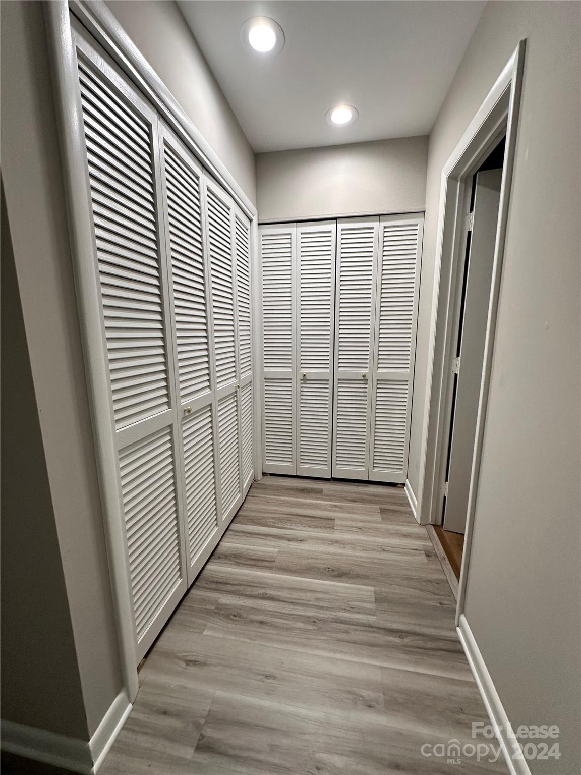 River Hills - Residential Lease