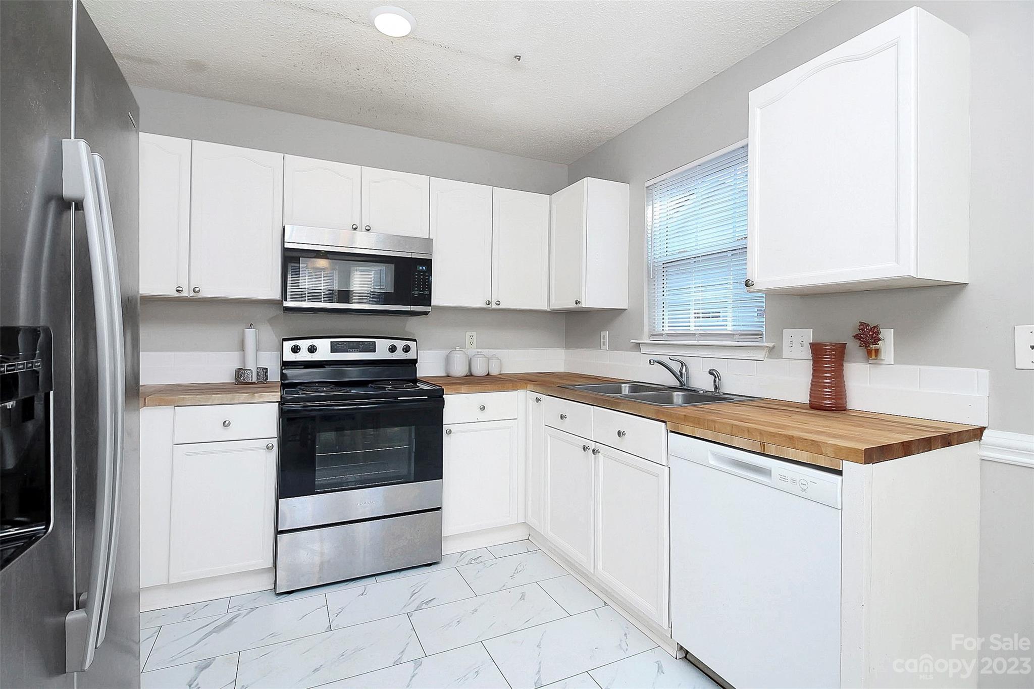 Longview Oaks - Residential