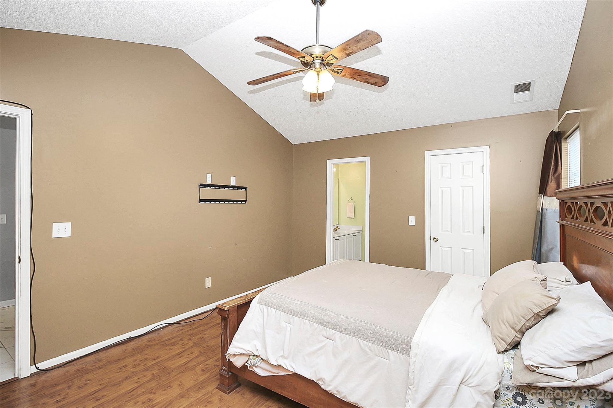 Longview Oaks - Residential