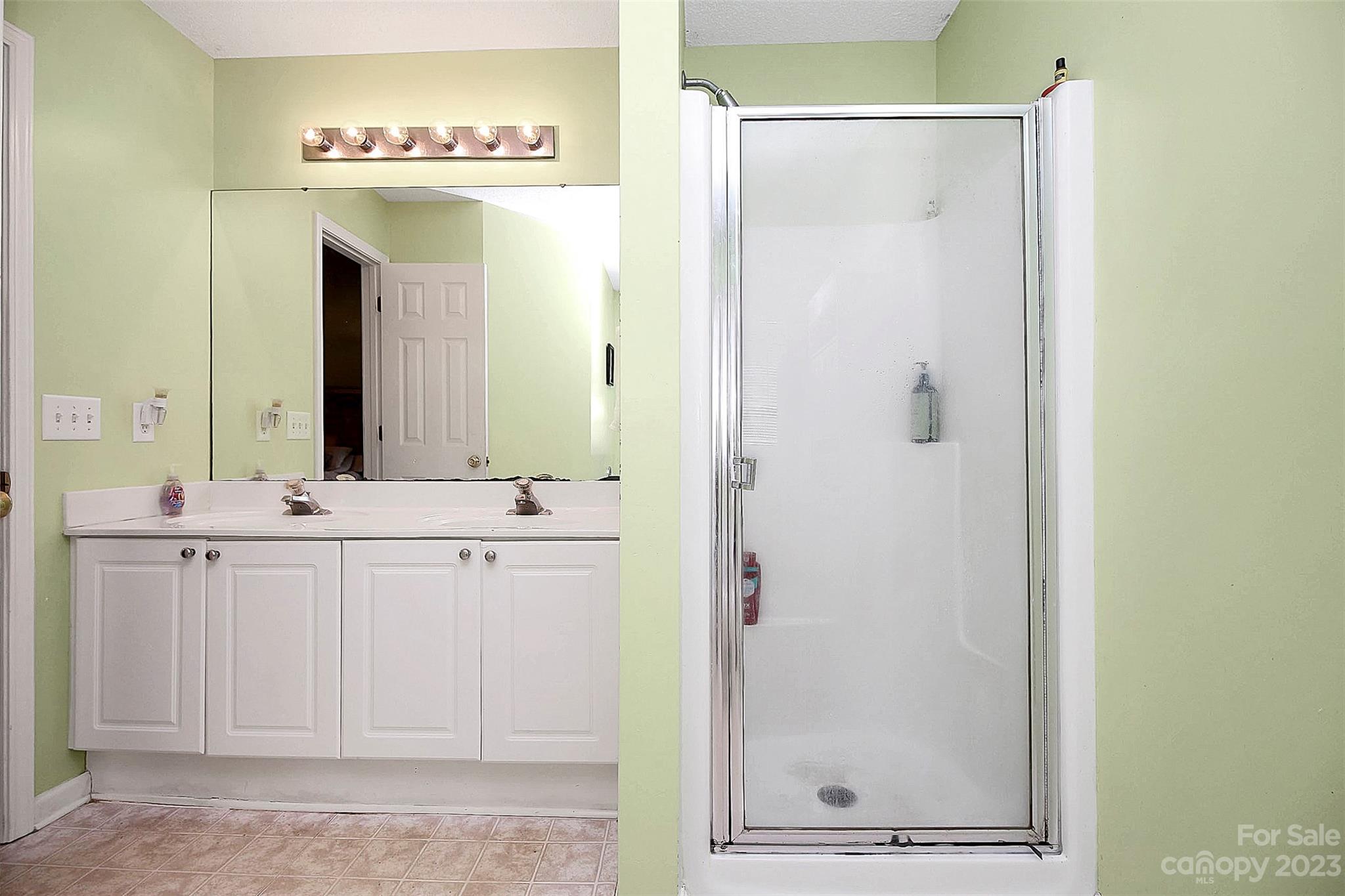 Longview Oaks - Residential