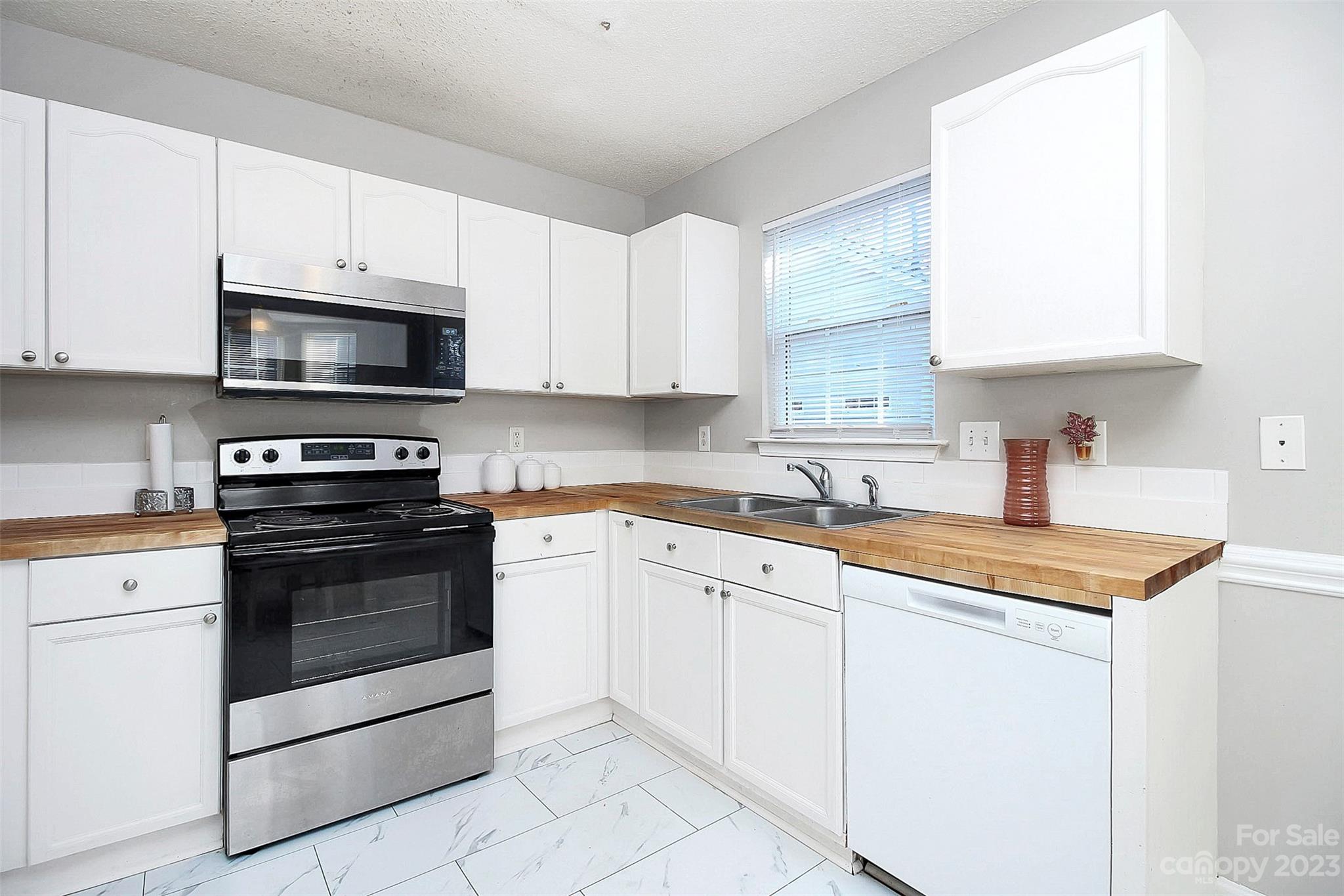 Longview Oaks - Residential