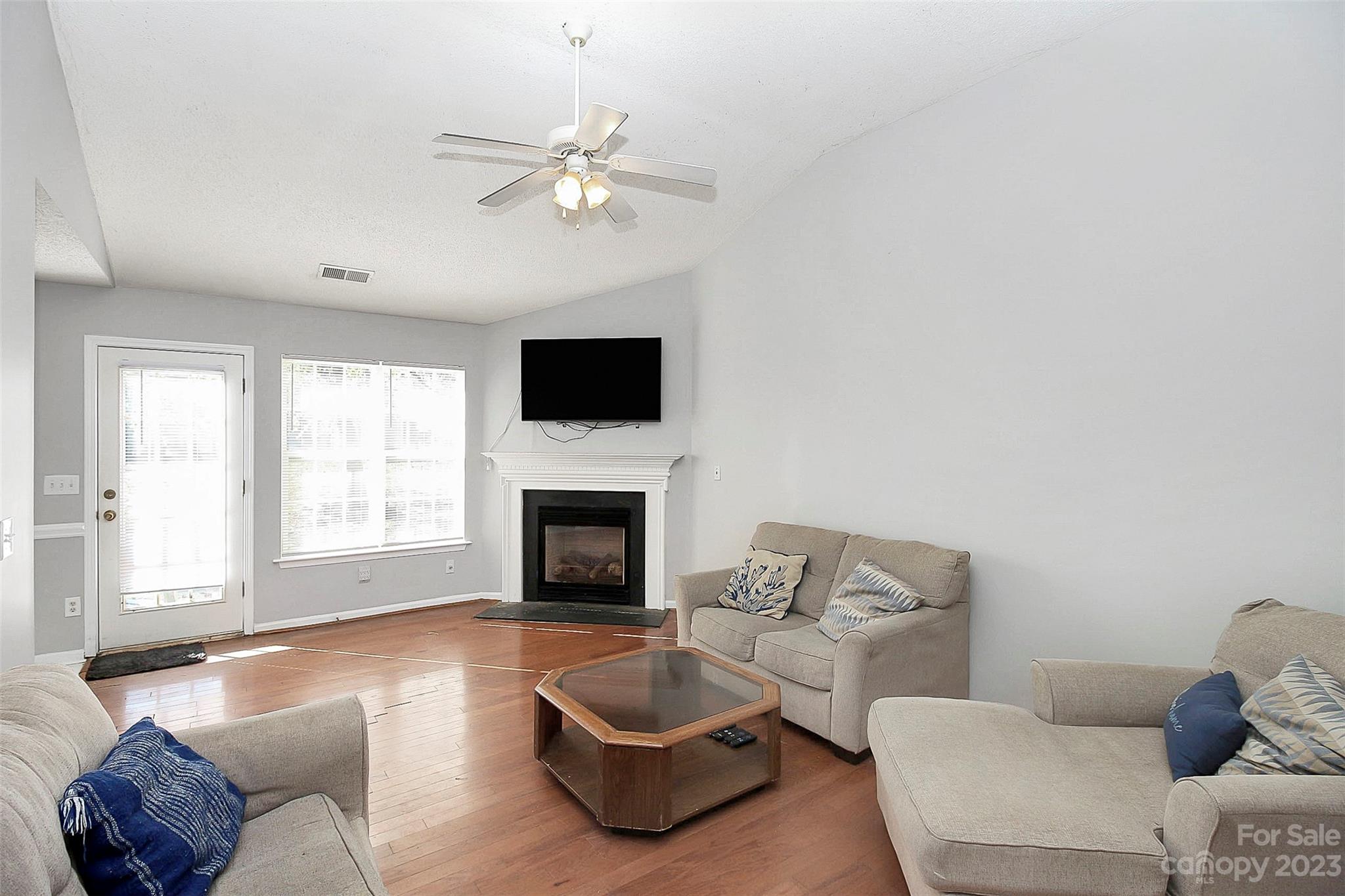 Longview Oaks - Residential