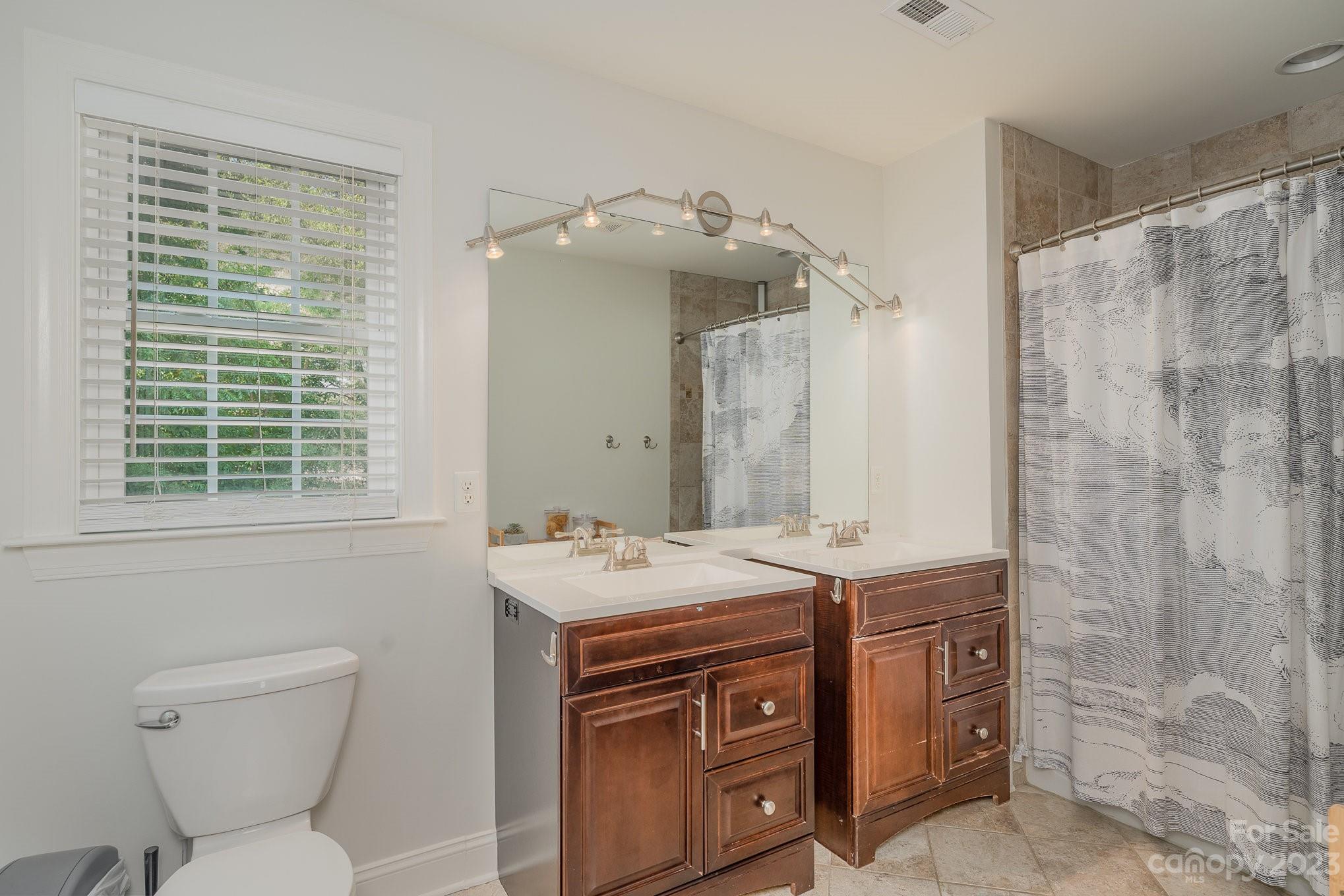 Beverly Woods - Residential