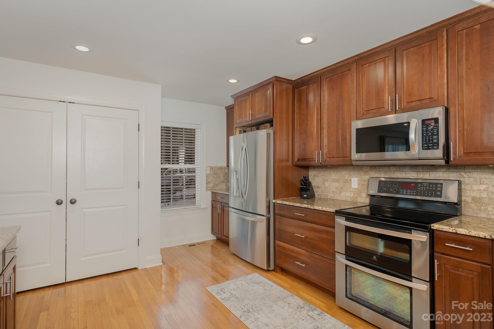 Beverly Woods - Residential