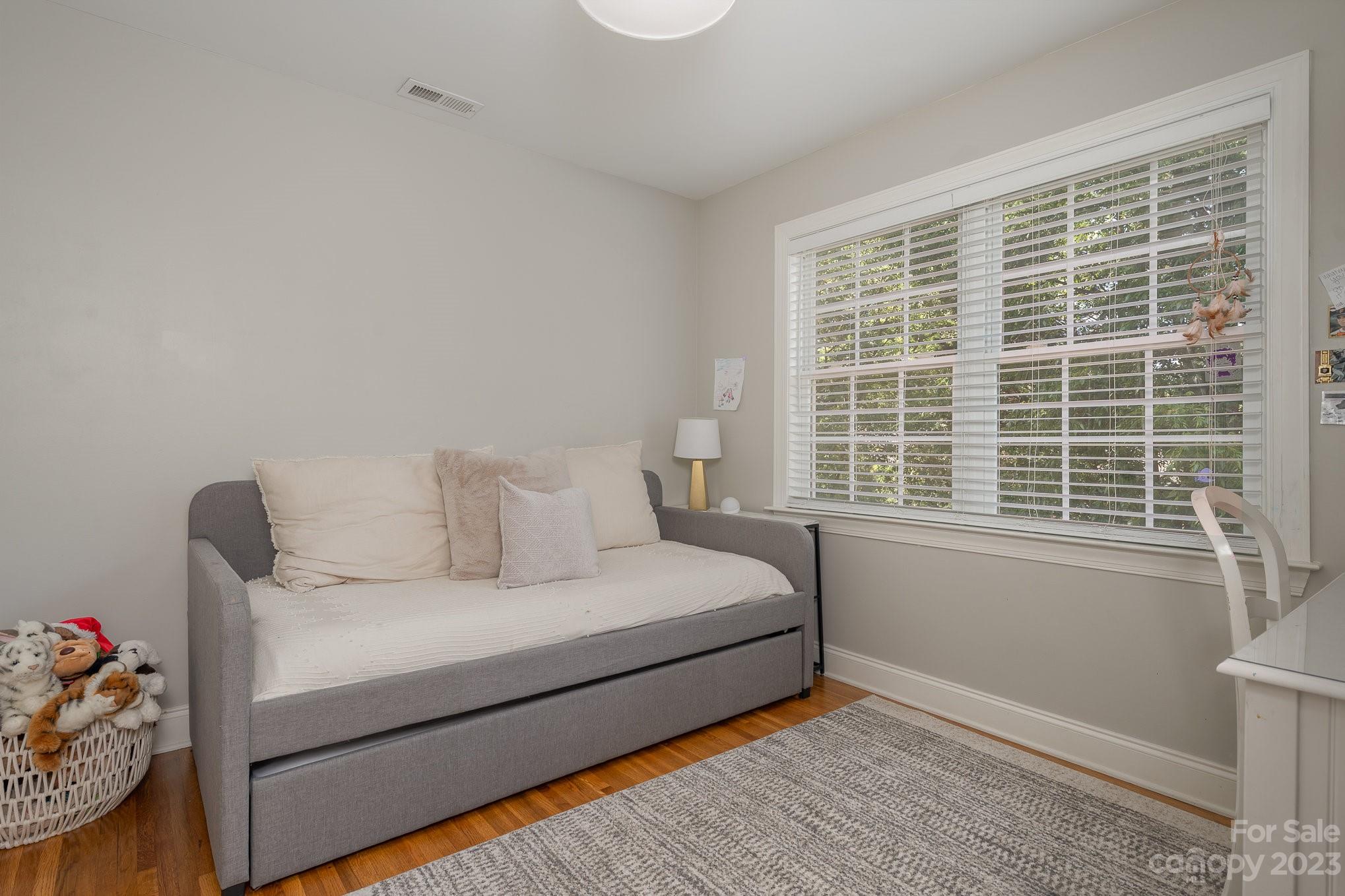 Beverly Woods - Residential