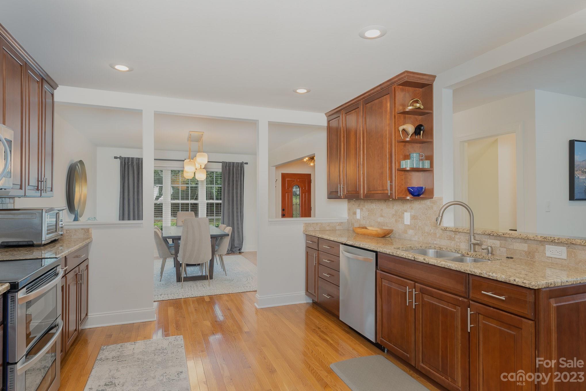 Beverly Woods - Residential