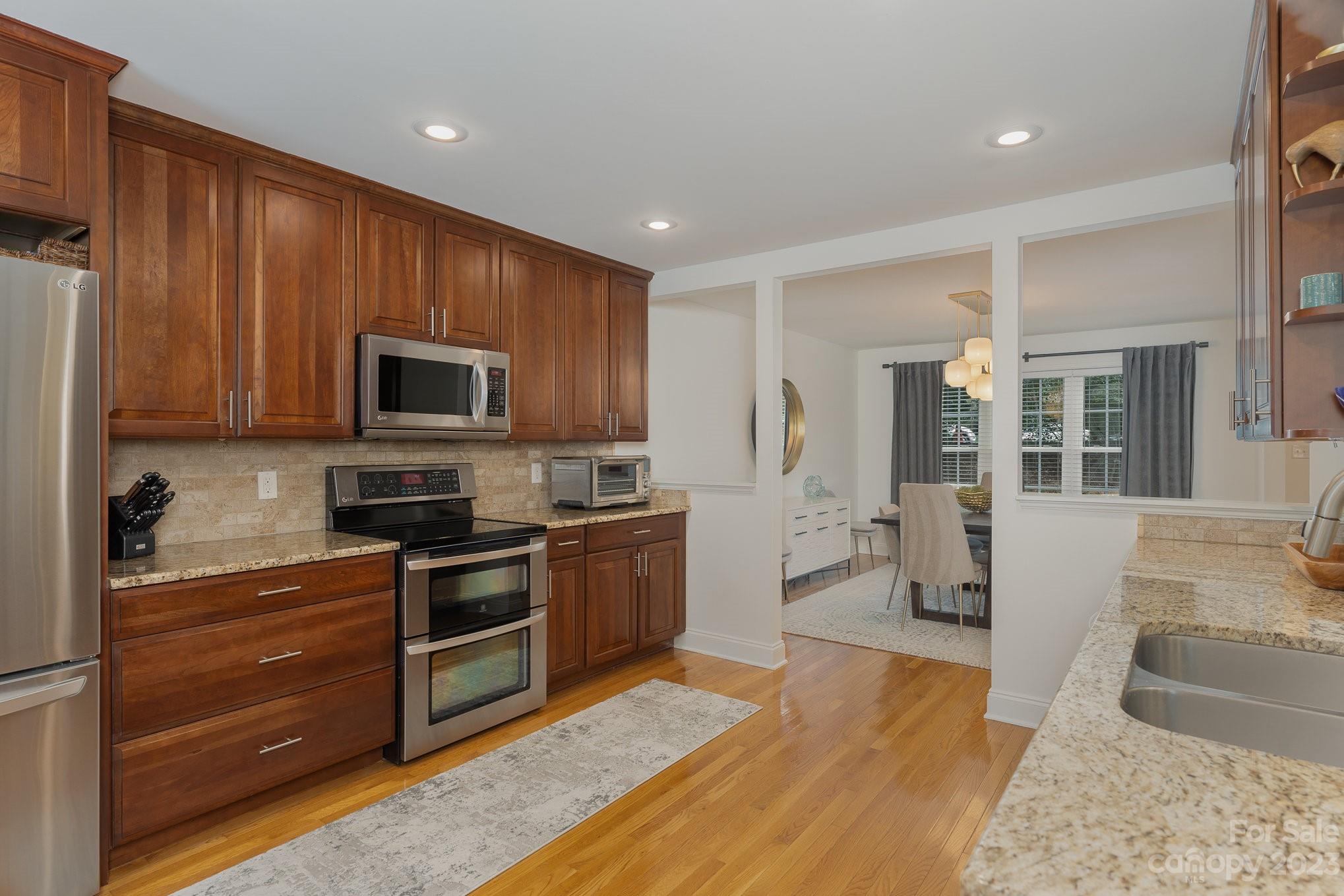 Beverly Woods - Residential